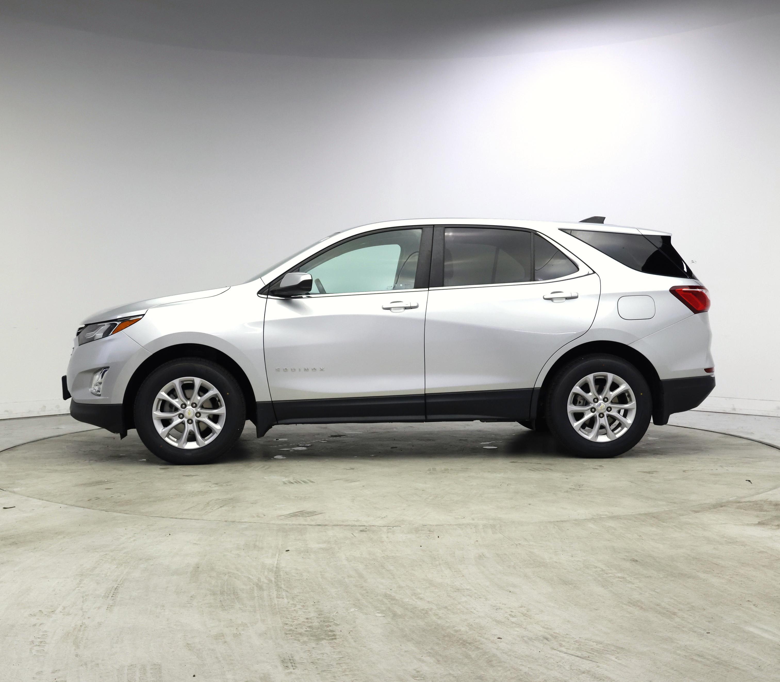 Thumbnail: 2021 Chevrolet Equinox - 3