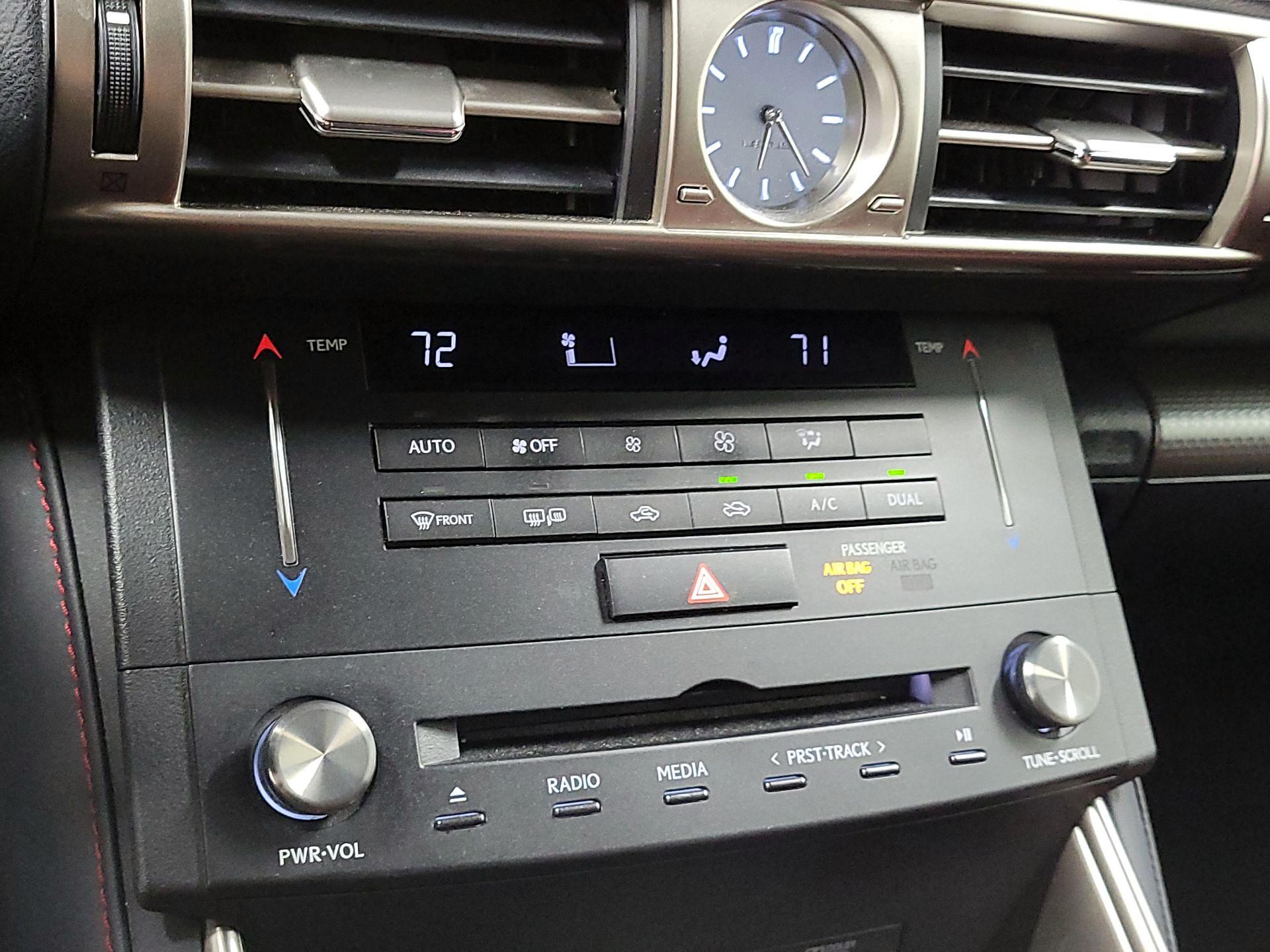 Thumbnail: 2016 Lexus IS - 15