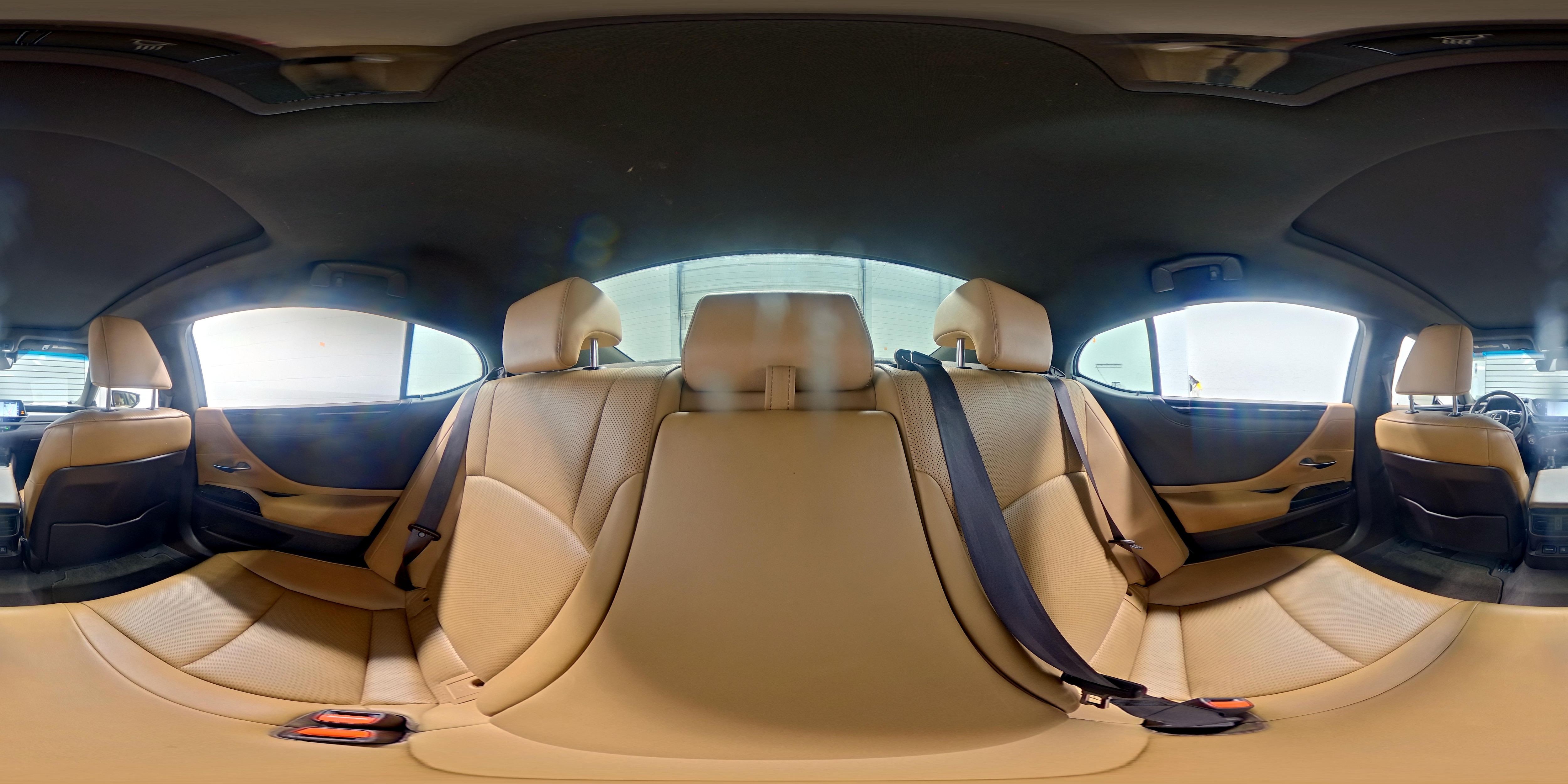 2019 Lexus ES 350 - Photo 24