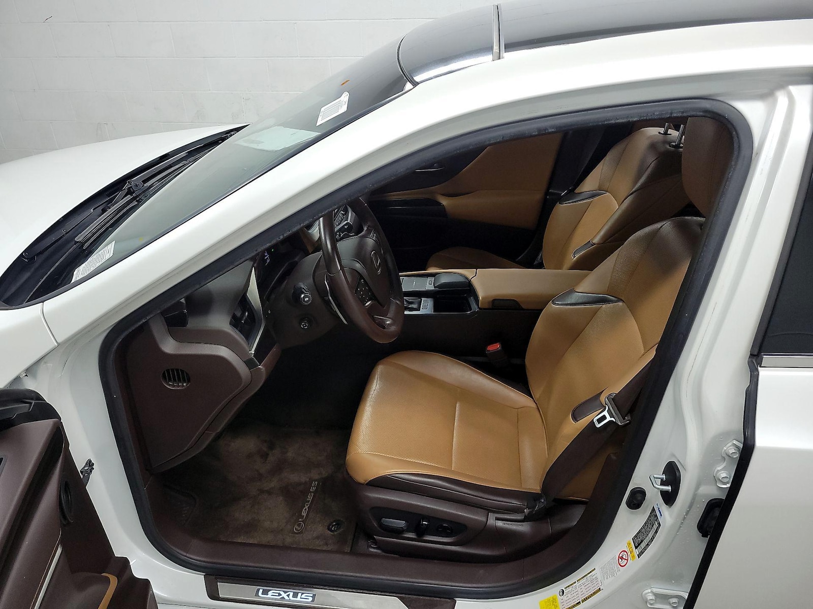 2019 Lexus ES 350 - Photo 12