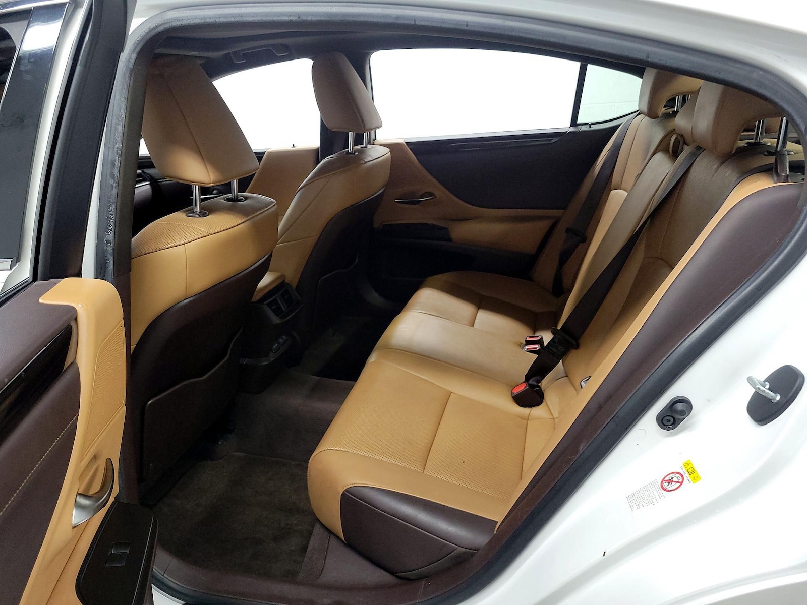 2019 Lexus ES 350 - Photo 19