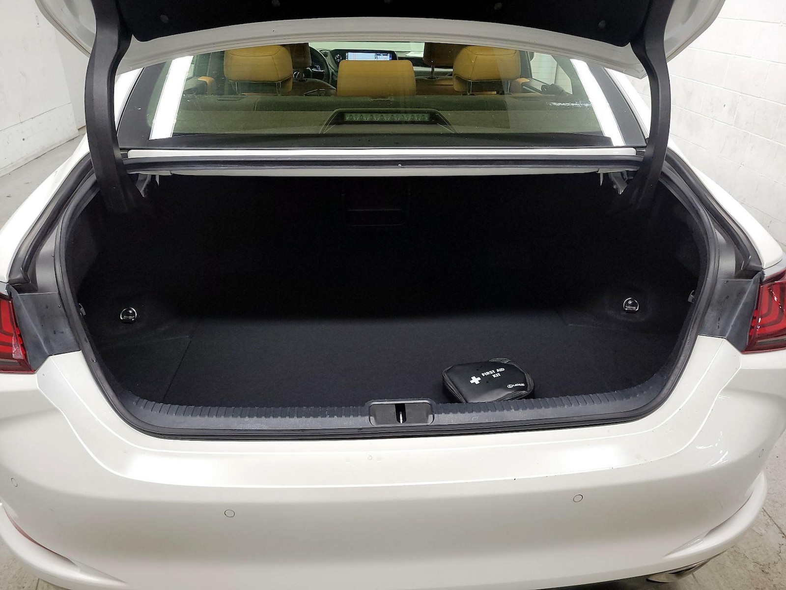 2019 Lexus ES 350 - Photo 20