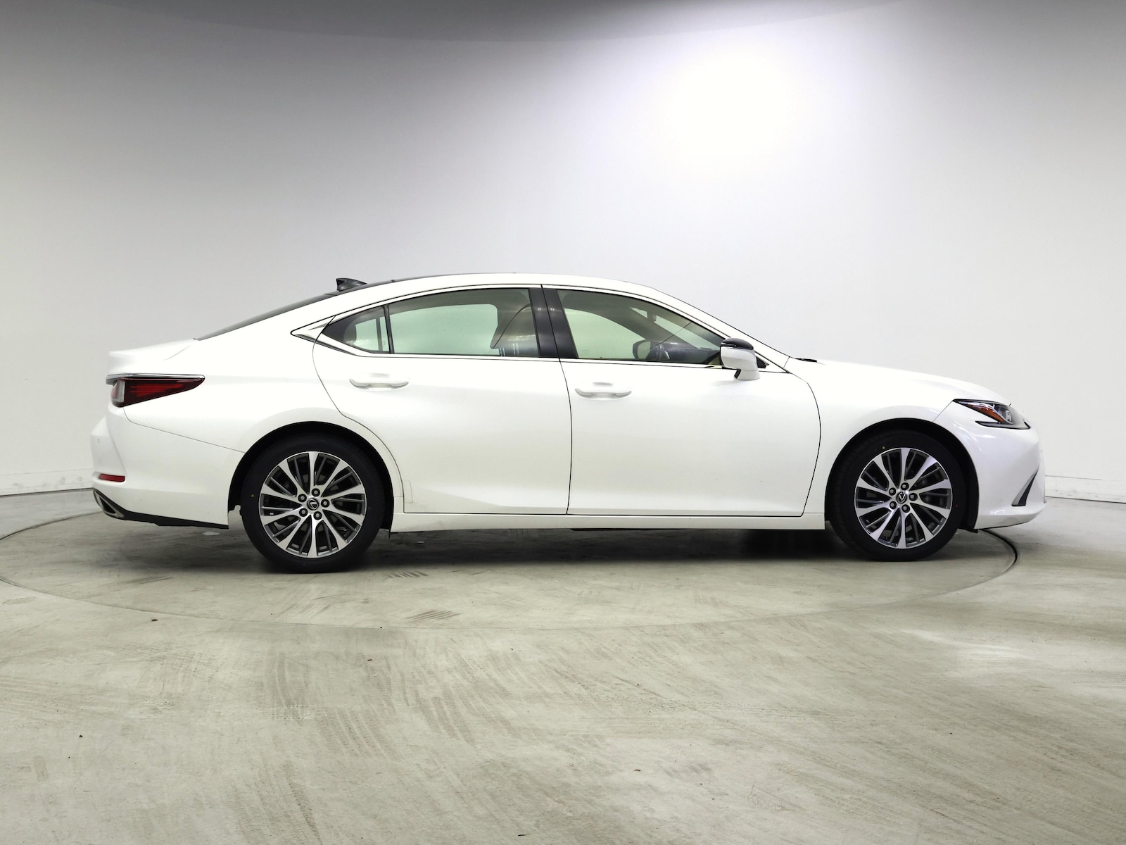 2019 Lexus ES 350 - Photo 8