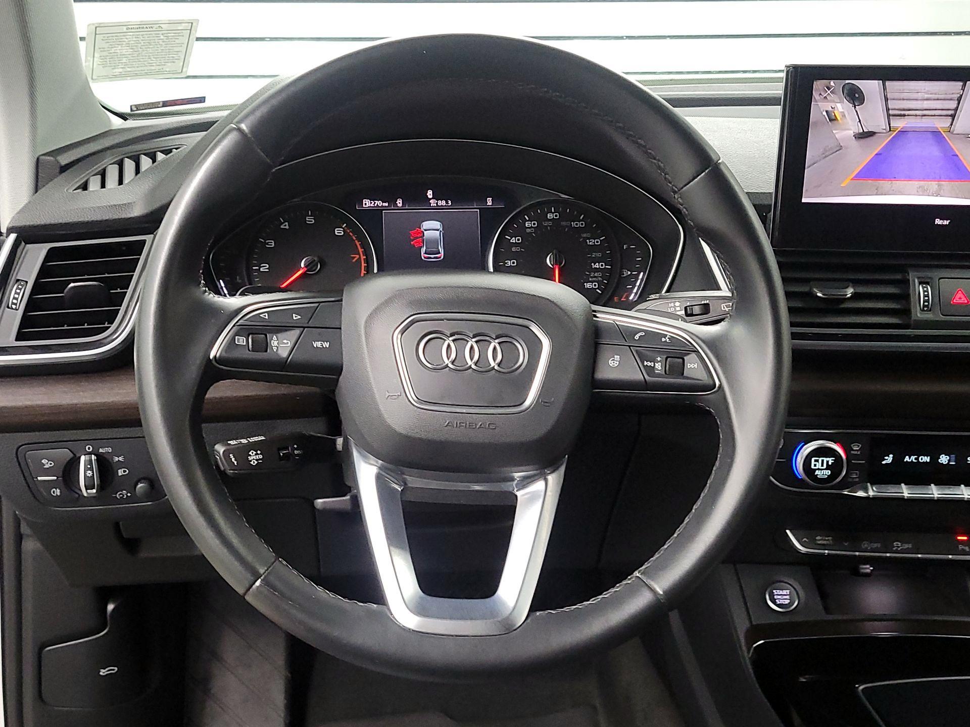 Thumbnail: 2023 Audi Q5 - 10