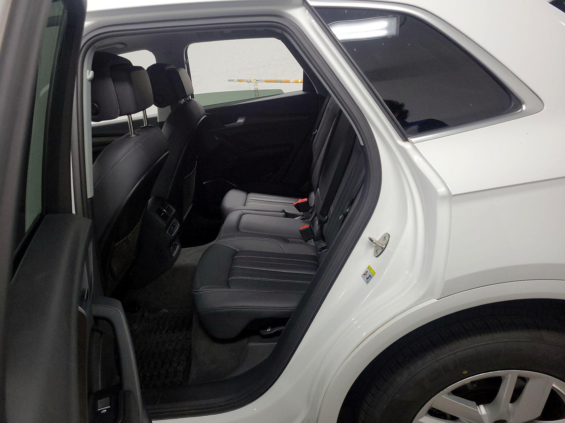 Thumbnail: 2023 Audi Q5 - 17