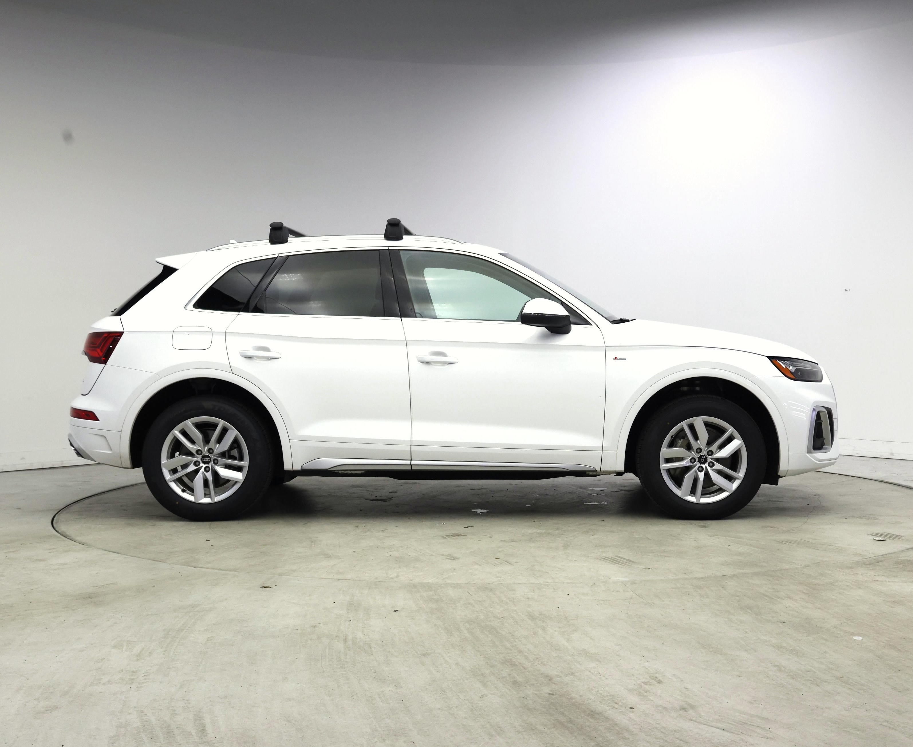 Thumbnail: 2023 Audi Q5 - 7