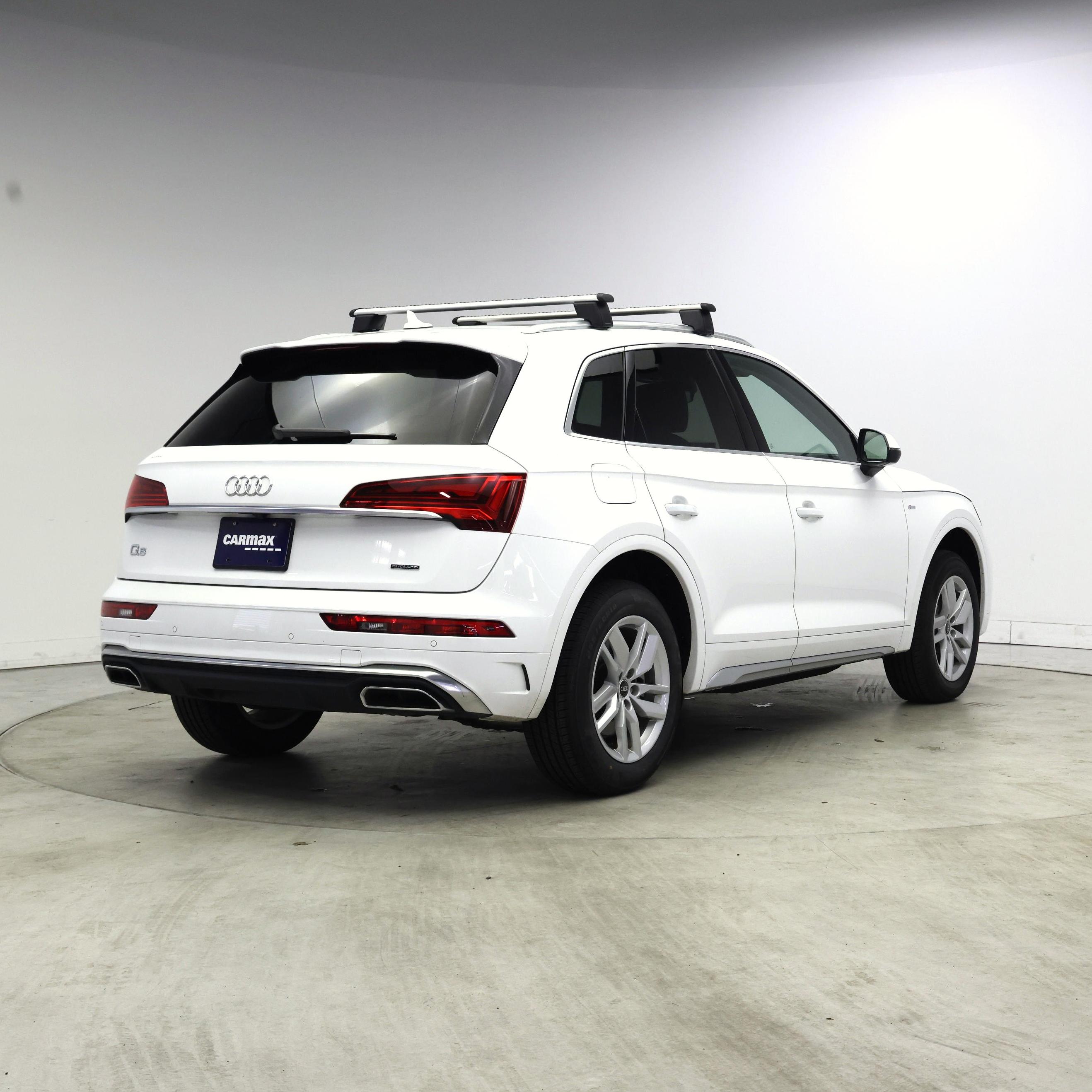Thumbnail: 2023 Audi Q5 - 8