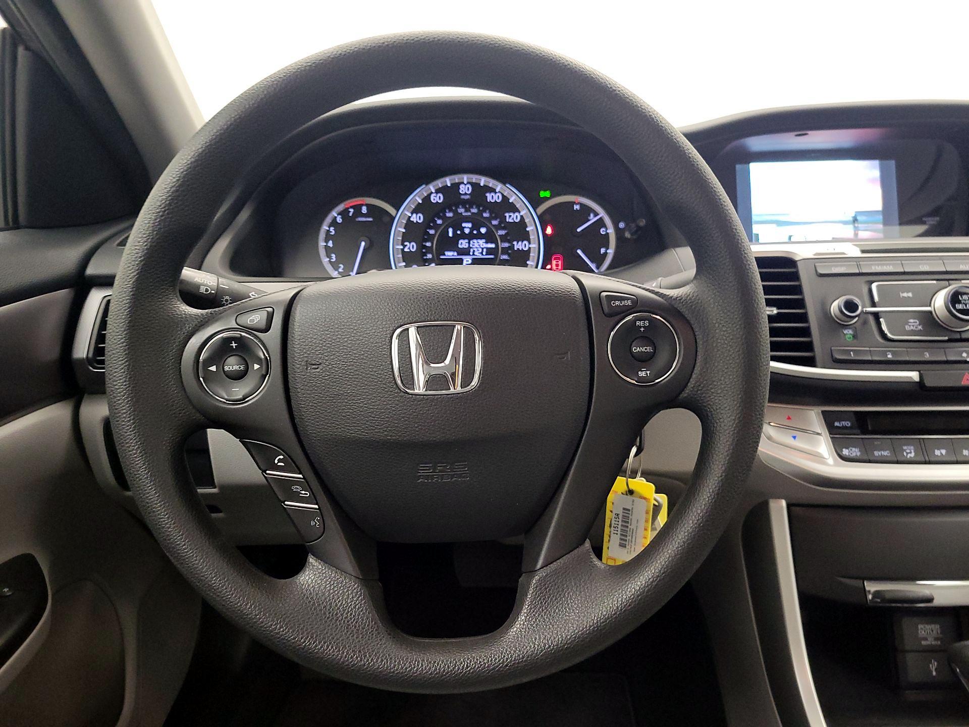 Thumbnail: 2015 Honda Accord - 10