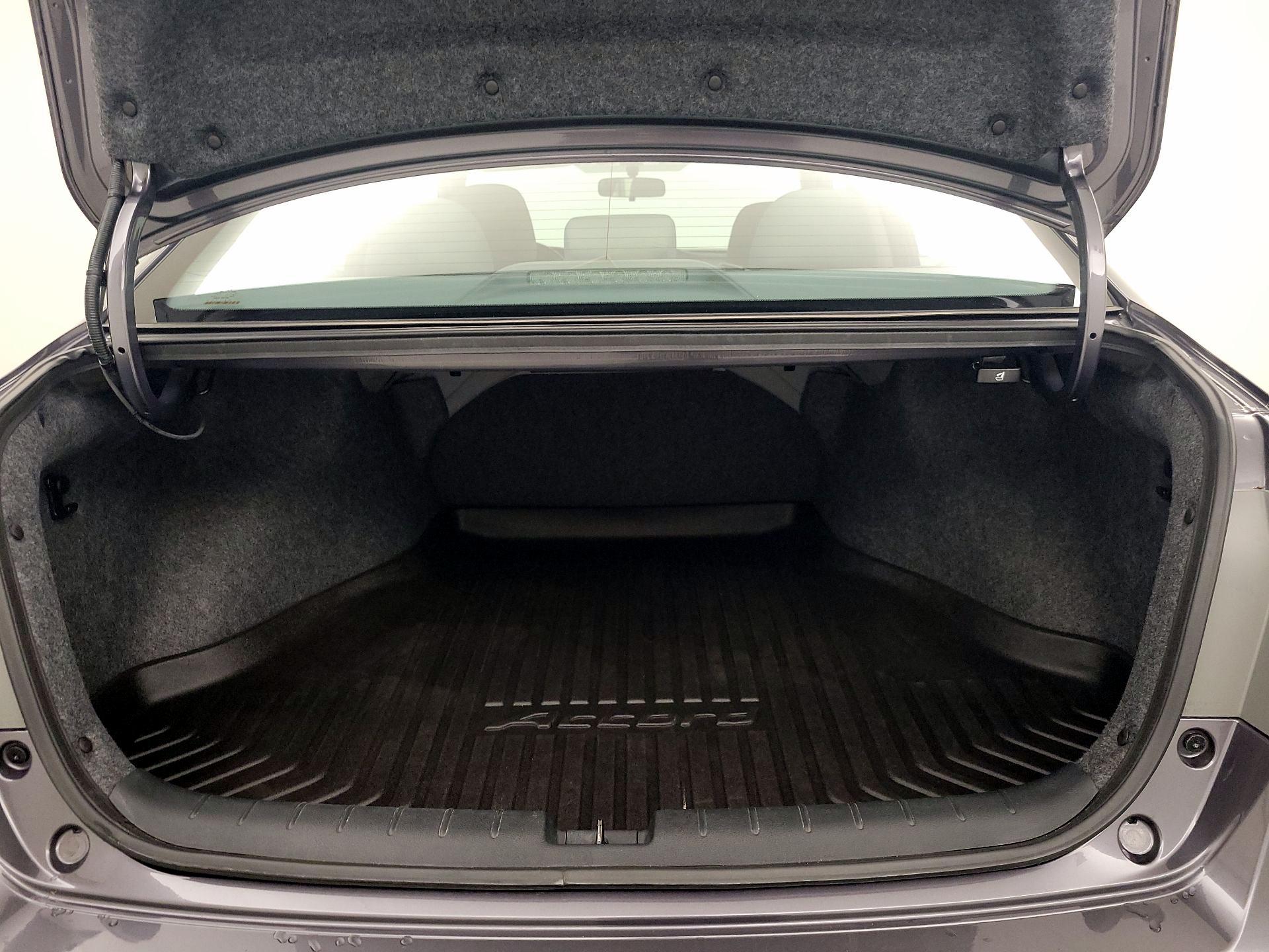 Thumbnail: 2015 Honda Accord - 20