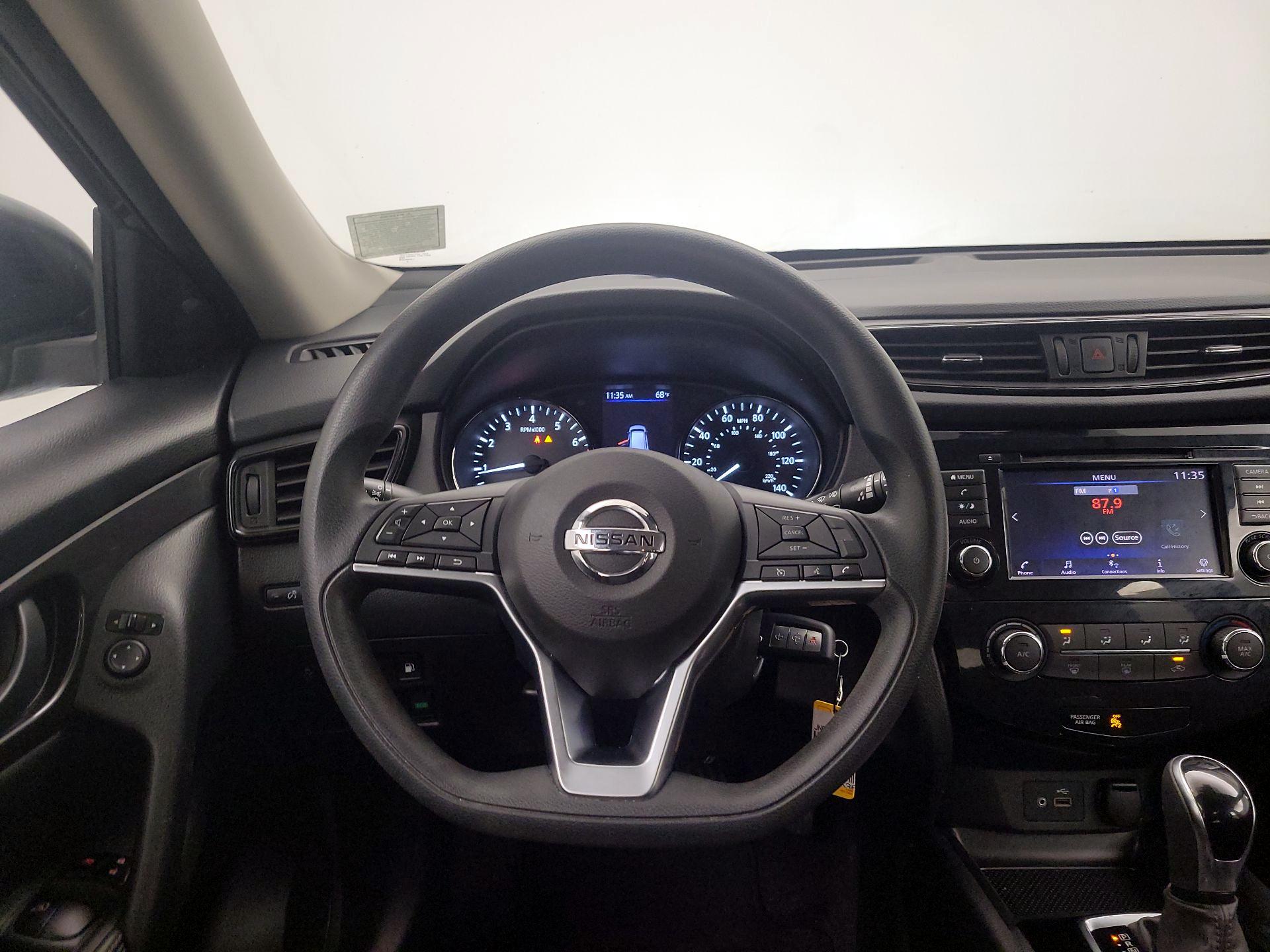 Thumbnail: 2019 Nissan Rogue - 10