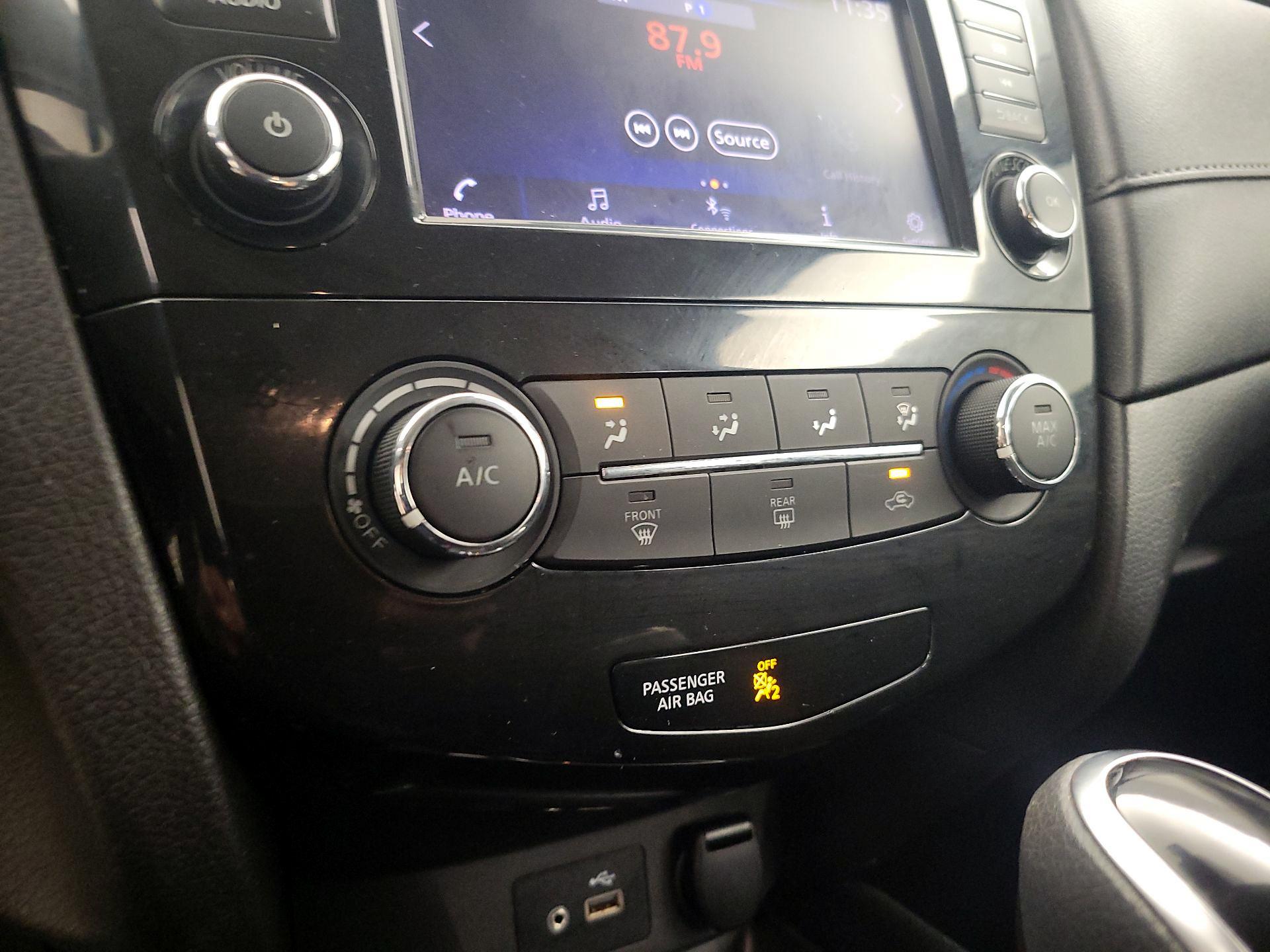 Thumbnail: 2019 Nissan Rogue - 16