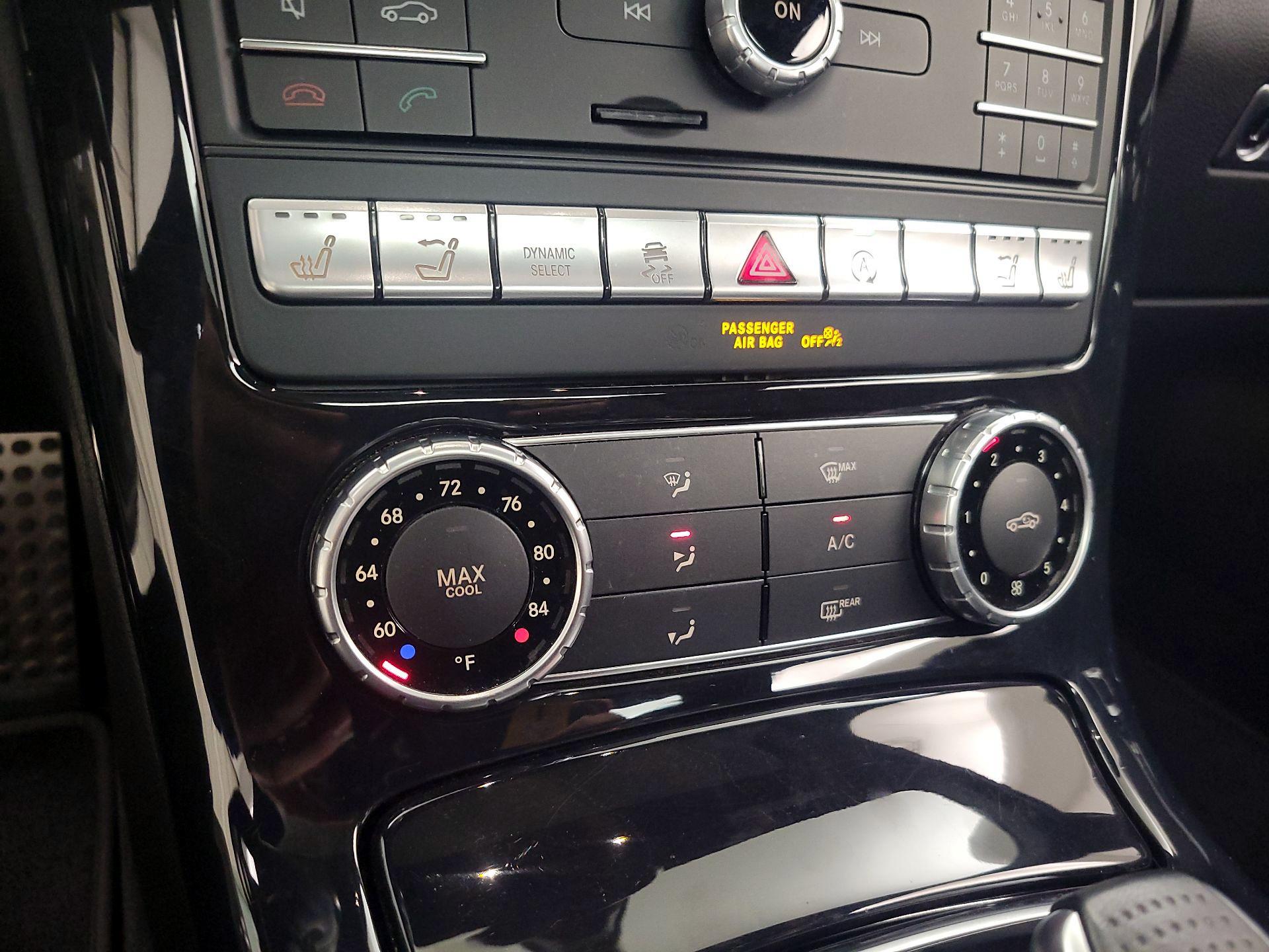 Thumbnail: 2018 Mercedes-Benz SLC - 16