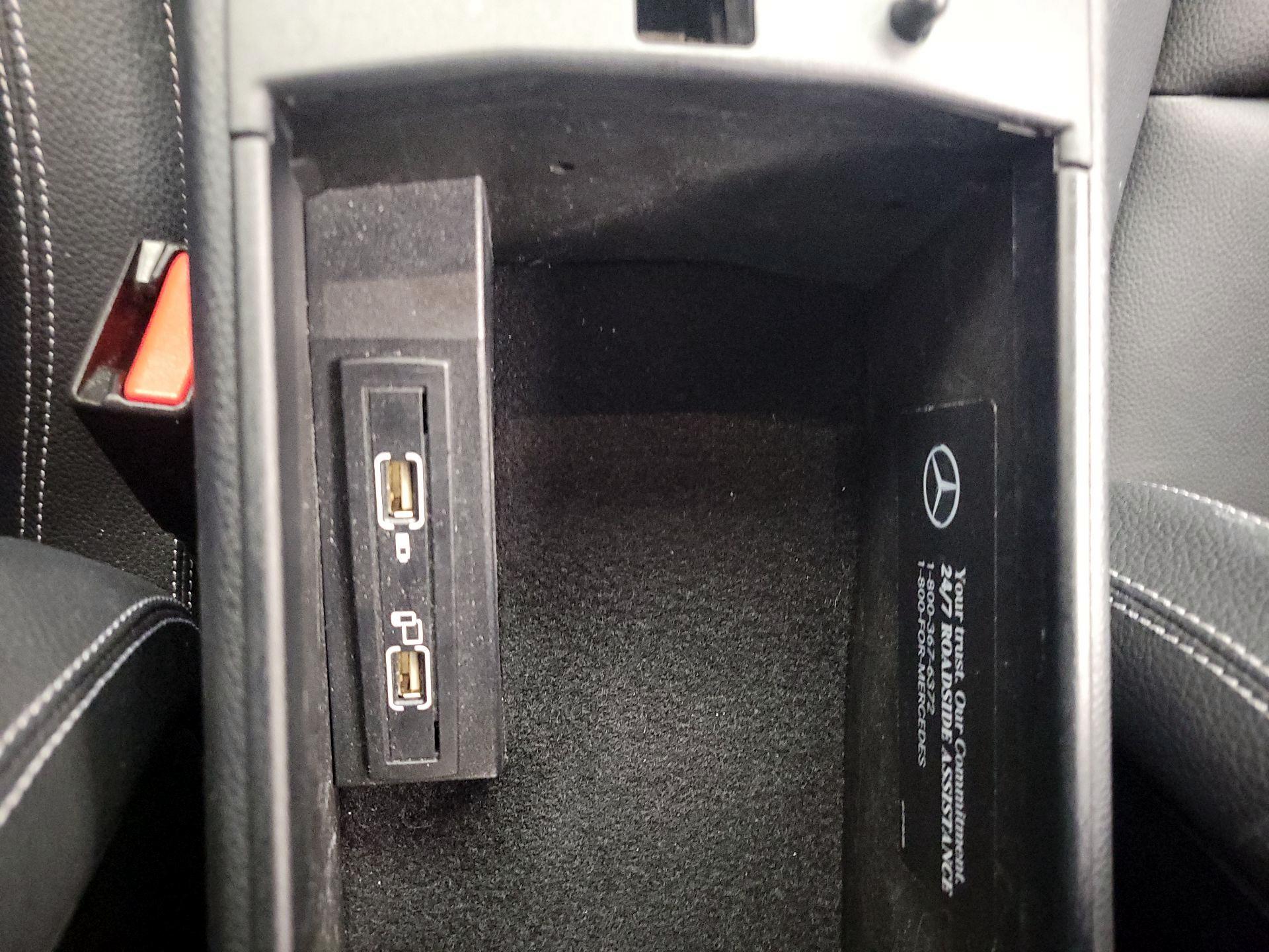 Thumbnail: 2018 Mercedes-Benz SLC - 18