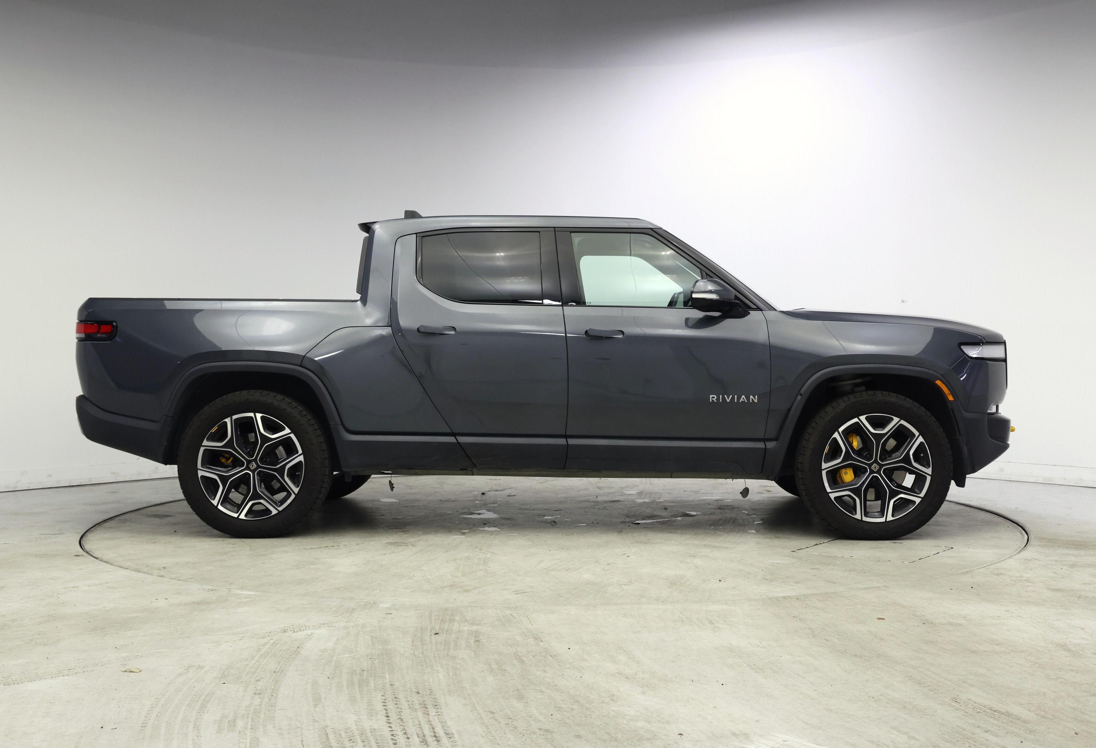 Thumbnail: 2022 Rivian R1T - 7