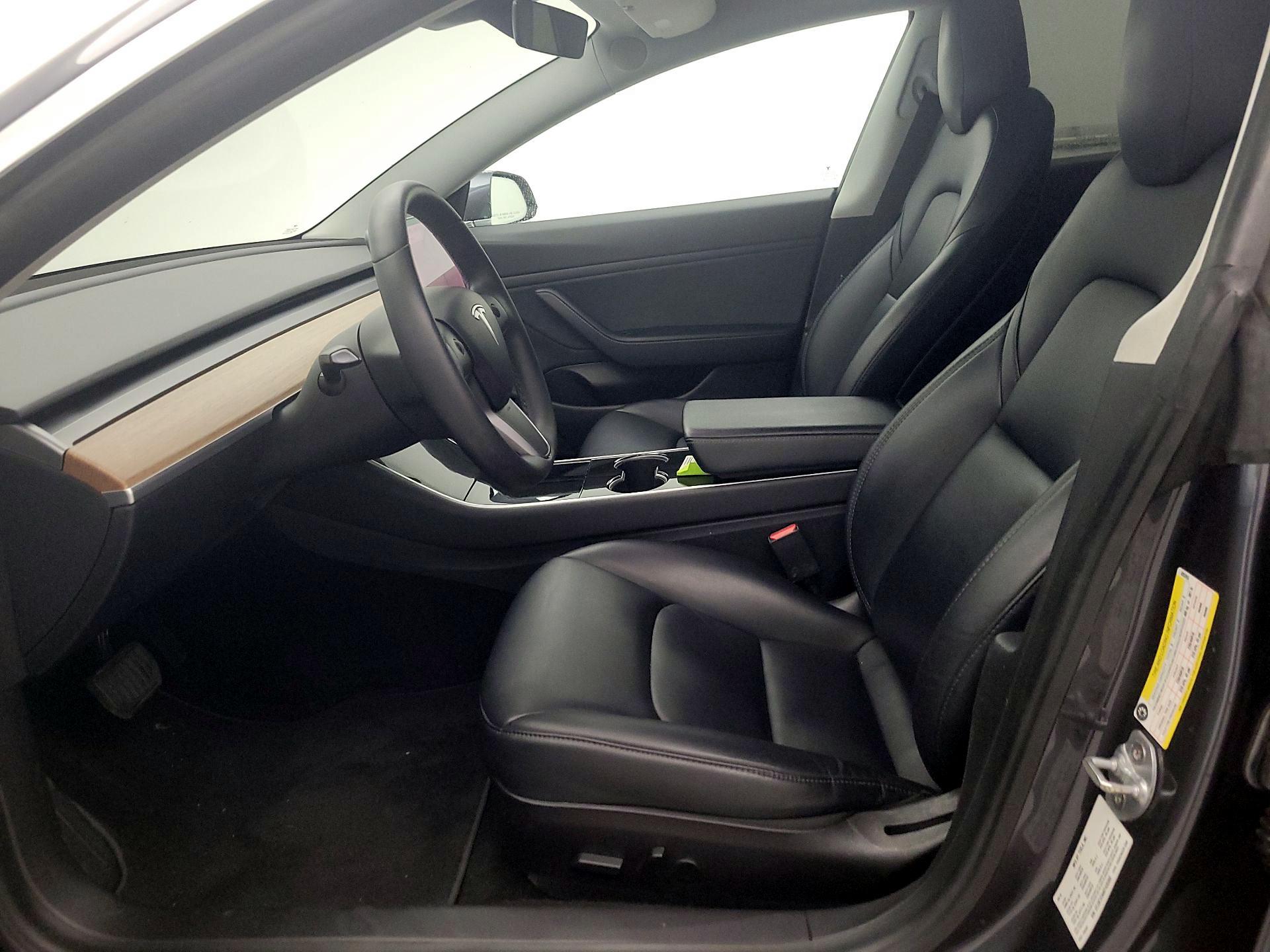 Thumbnail: 2019 Tesla Model 3 - 11