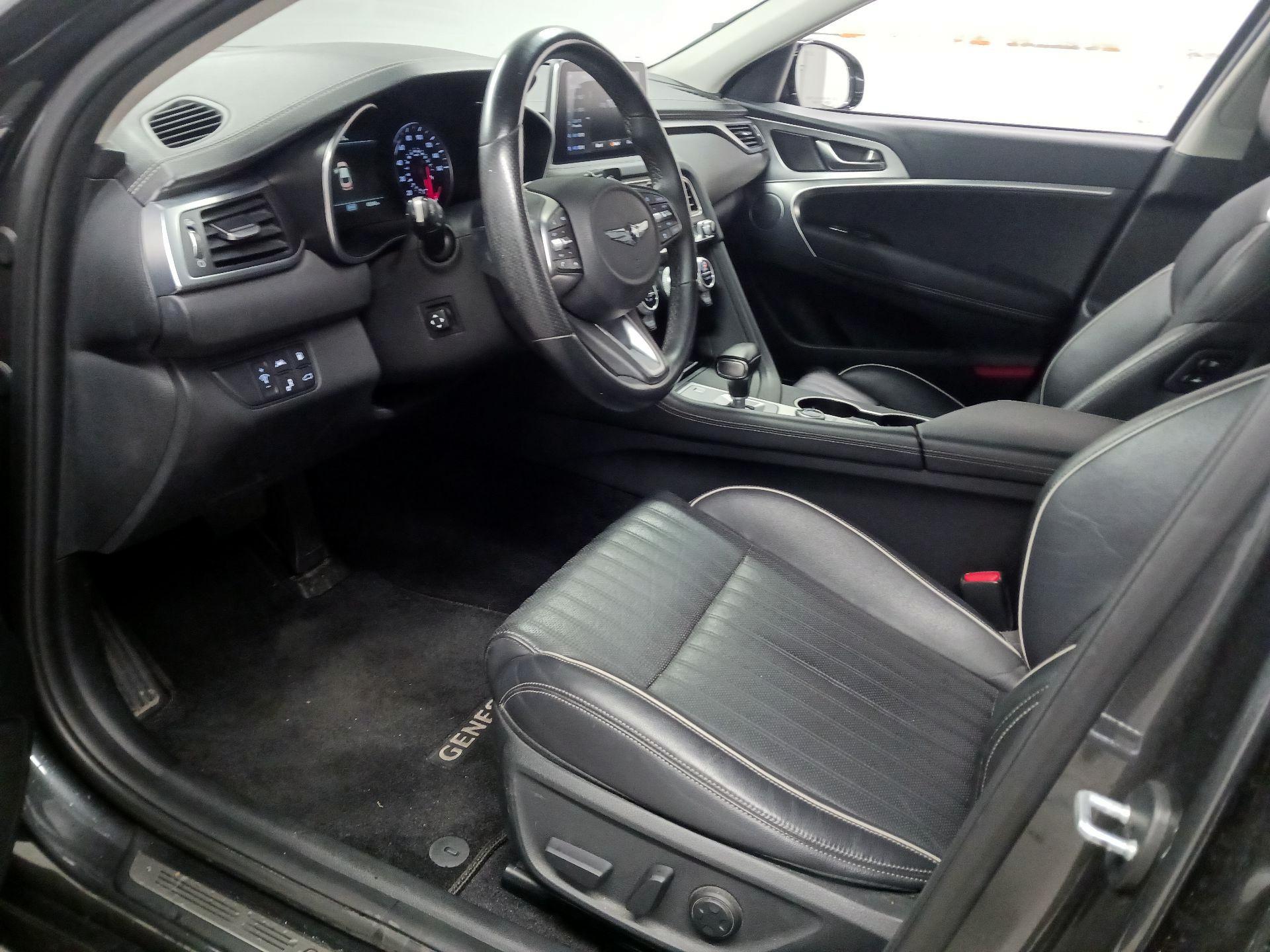 Thumbnail: 2020 Genesis G70 - 11