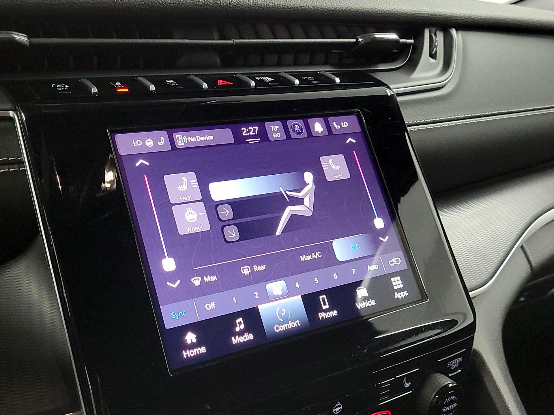 Thumbnail: 2024 Jeep Grand Cherokee - 16