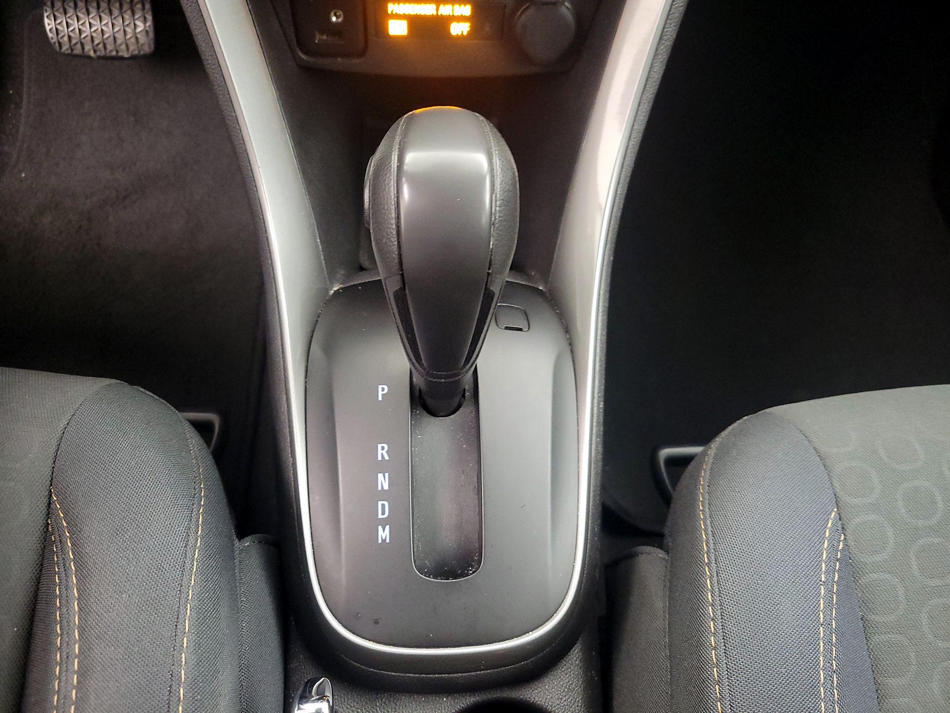 Thumbnail: 2019 Chevrolet Trax - 16