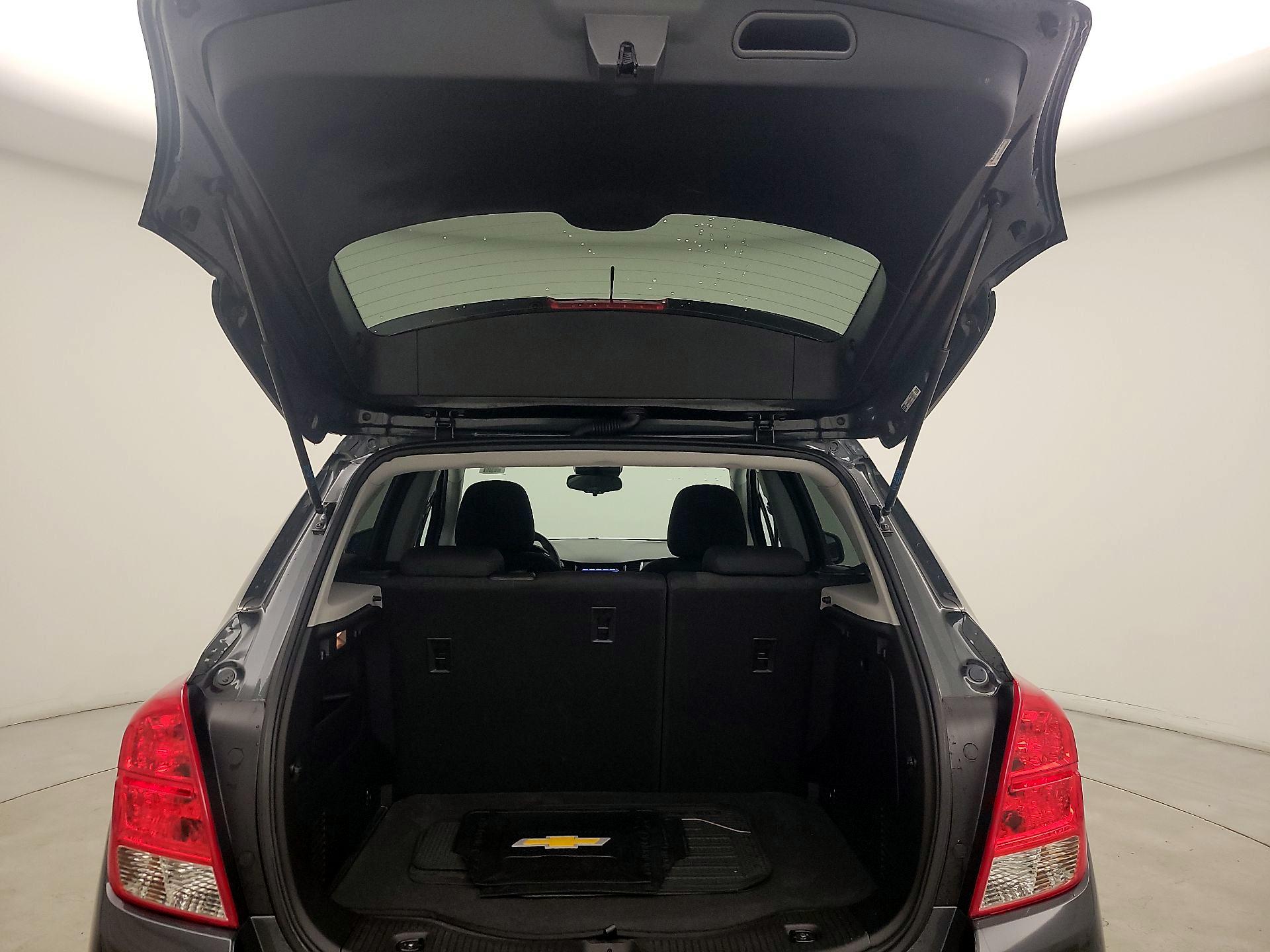 Thumbnail: 2019 Chevrolet Trax - 19