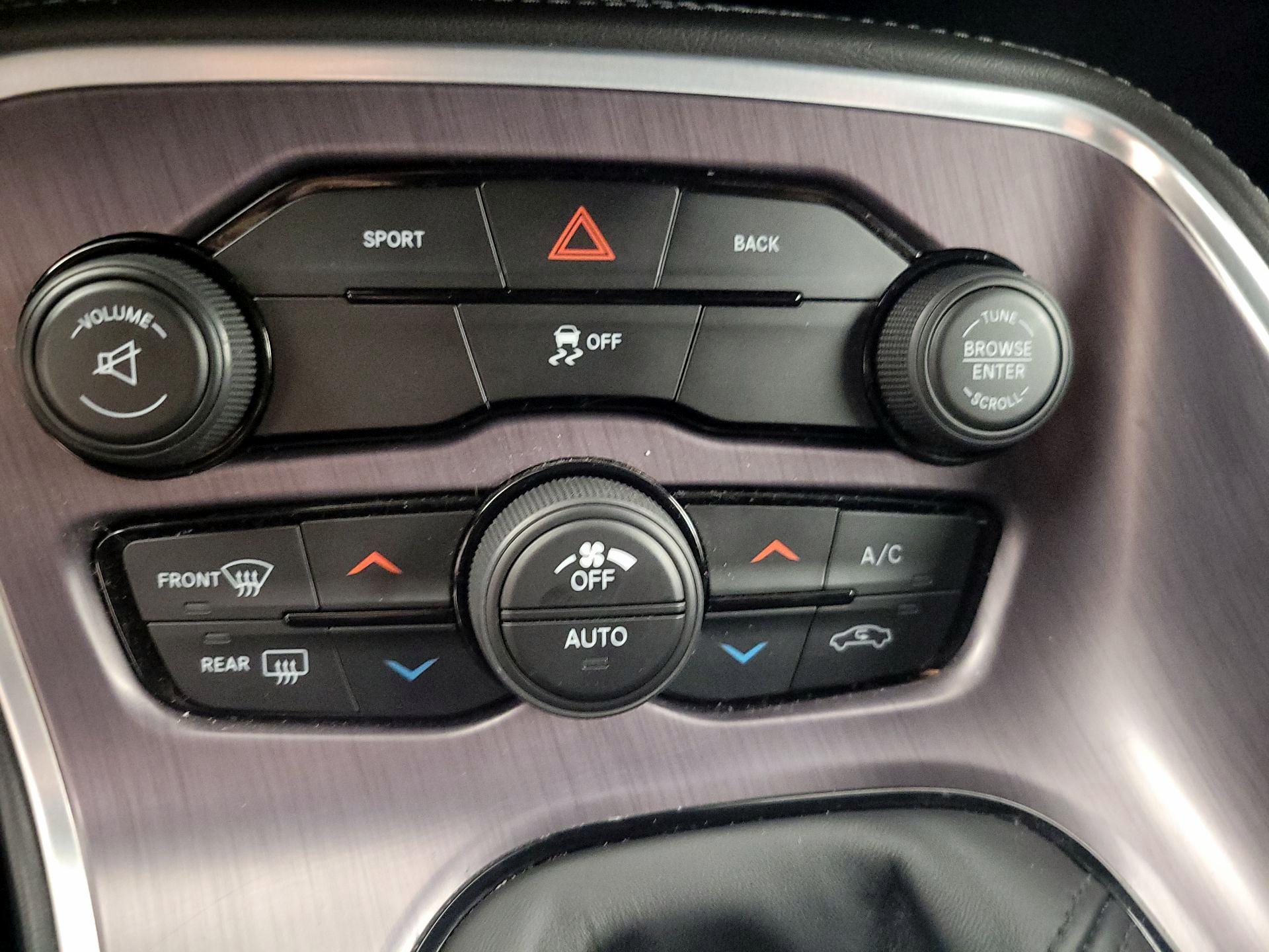 Thumbnail: 2015 Dodge Challenger - 15