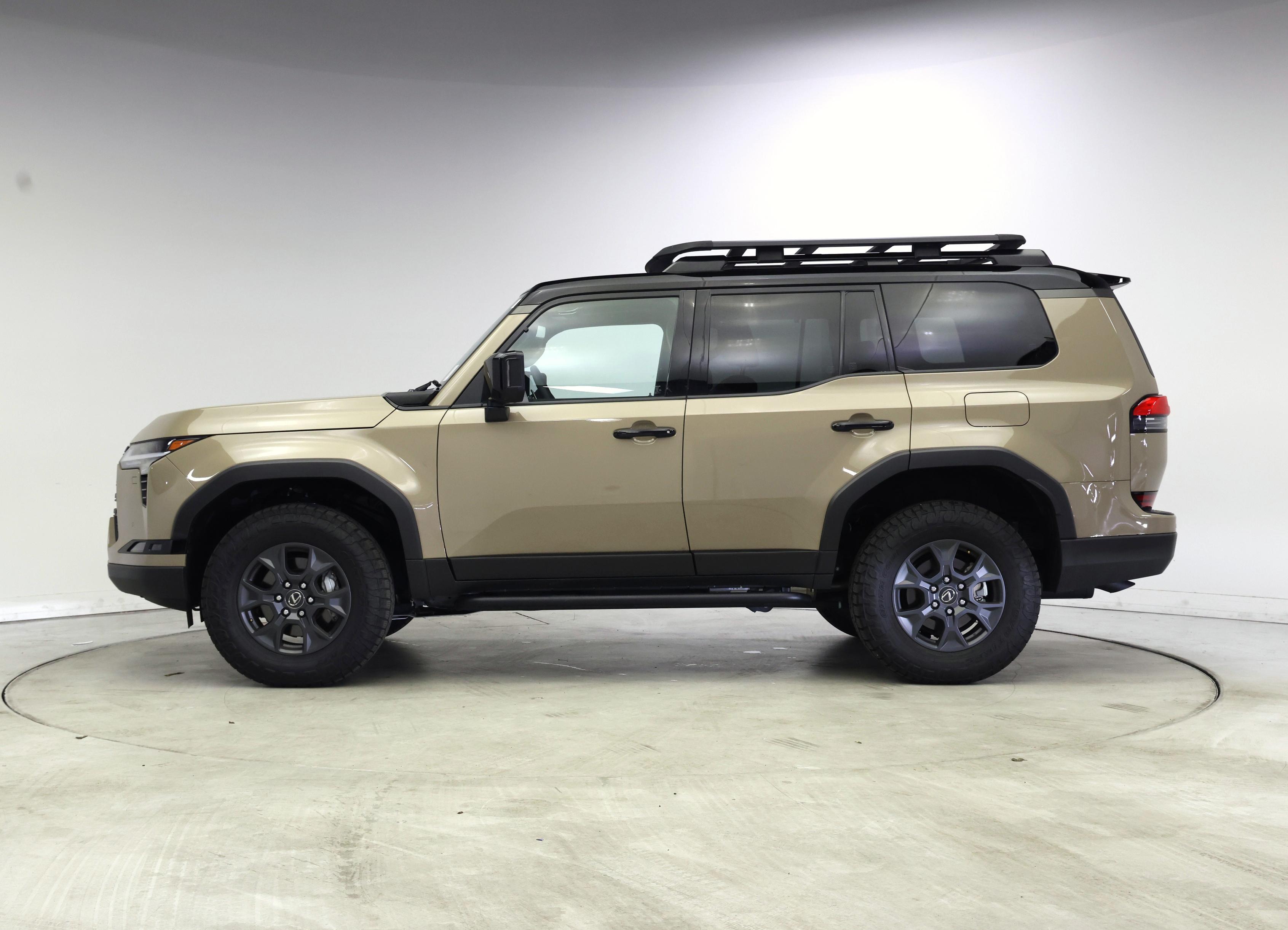 Thumbnail: 2024 Lexus GX - 3