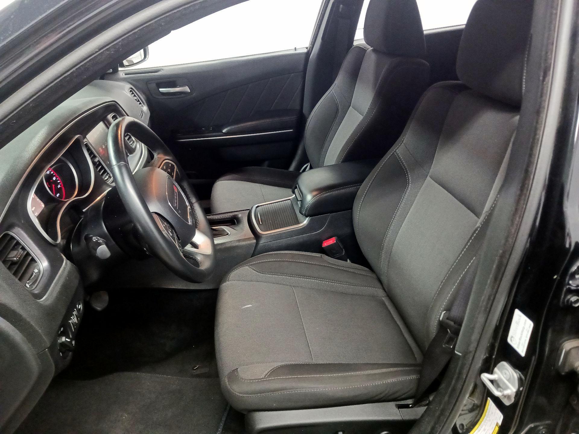 Thumbnail: 2015 Dodge Charger - 11