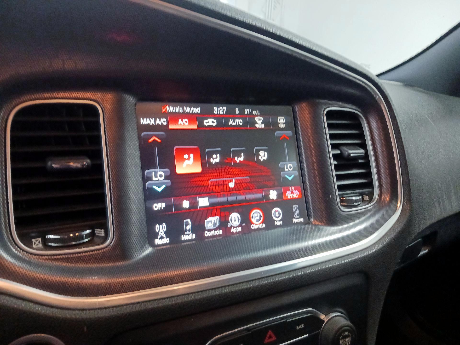 Thumbnail: 2015 Dodge Charger - 15