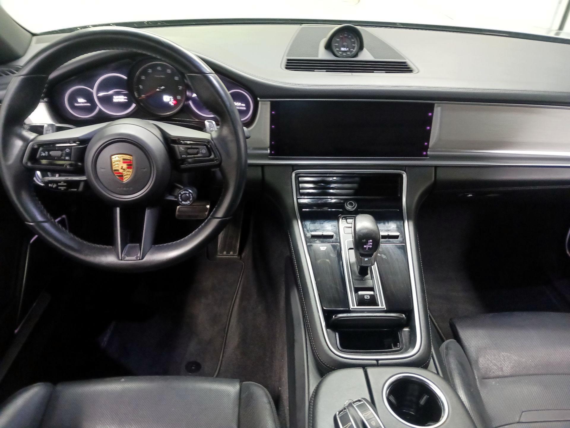 Thumbnail: 2021 Porsche Panamera - 9