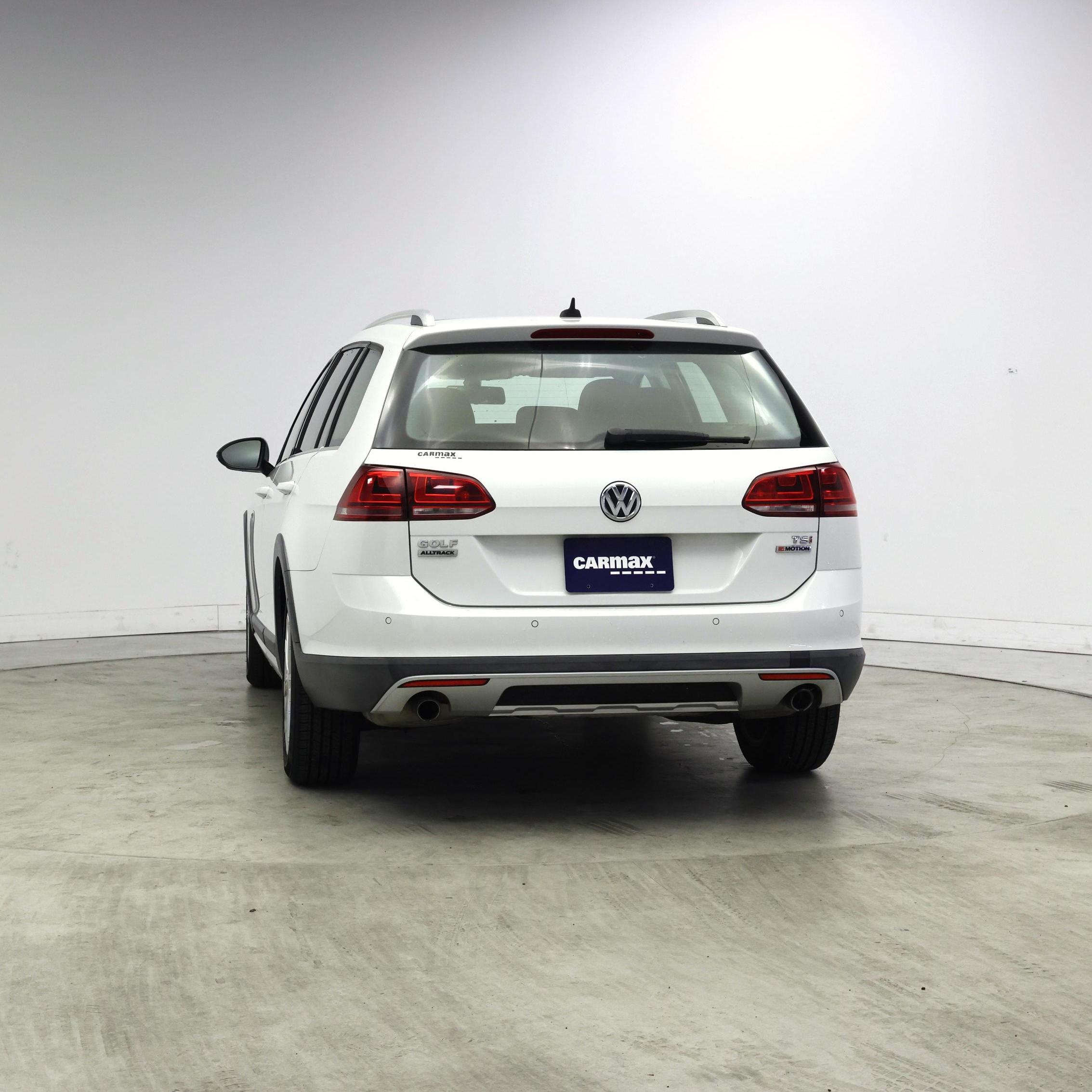 Thumbnail: 2017 Volkswagen Golf - 6