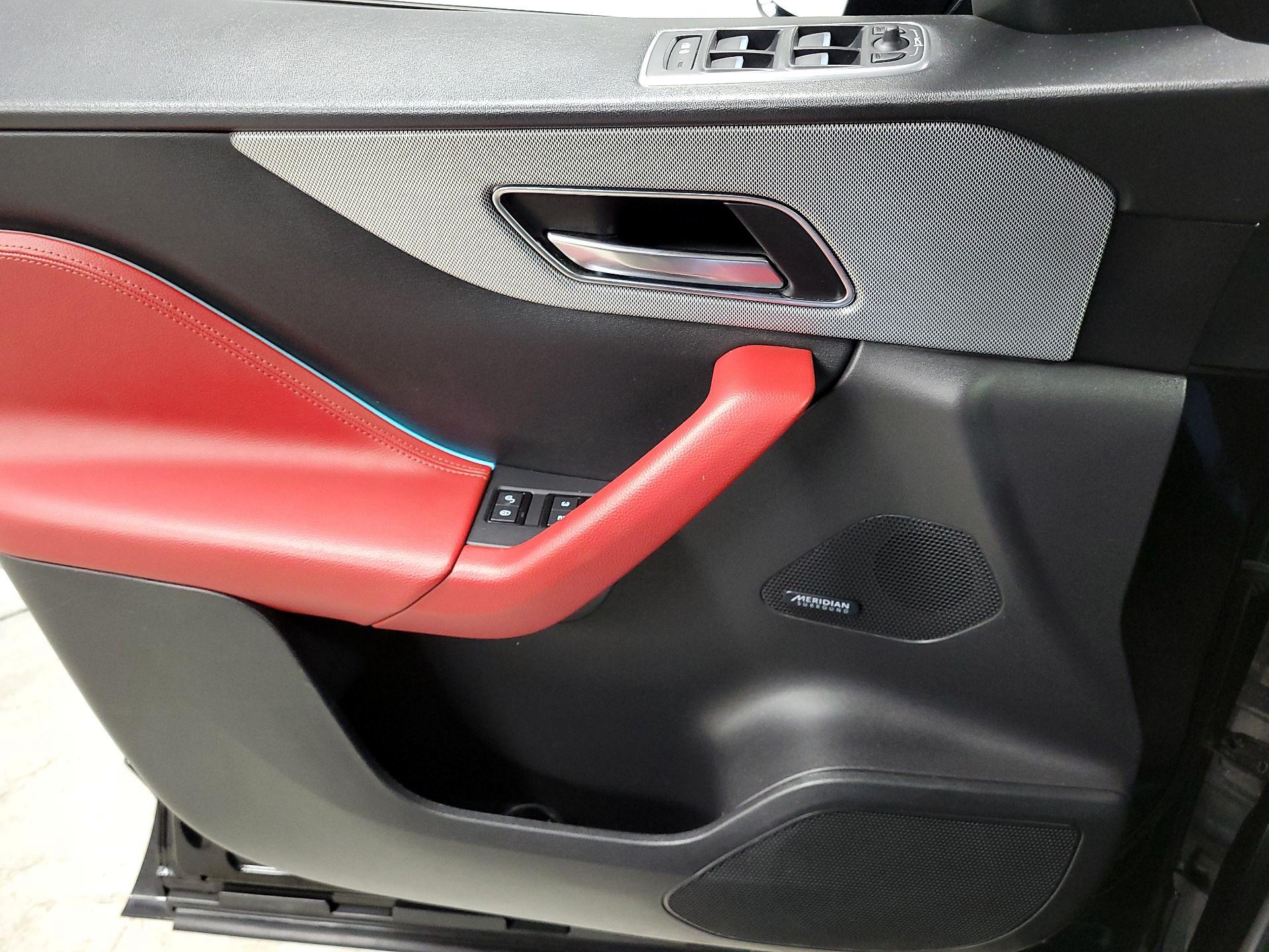 Thumbnail: 2020 Jaguar F-Pace - 12