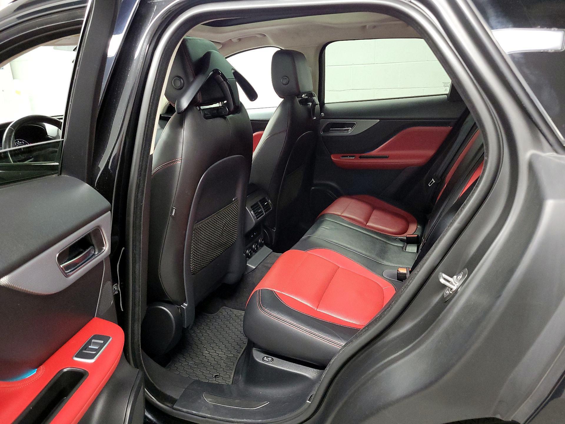 Thumbnail: 2020 Jaguar F-Pace - 20