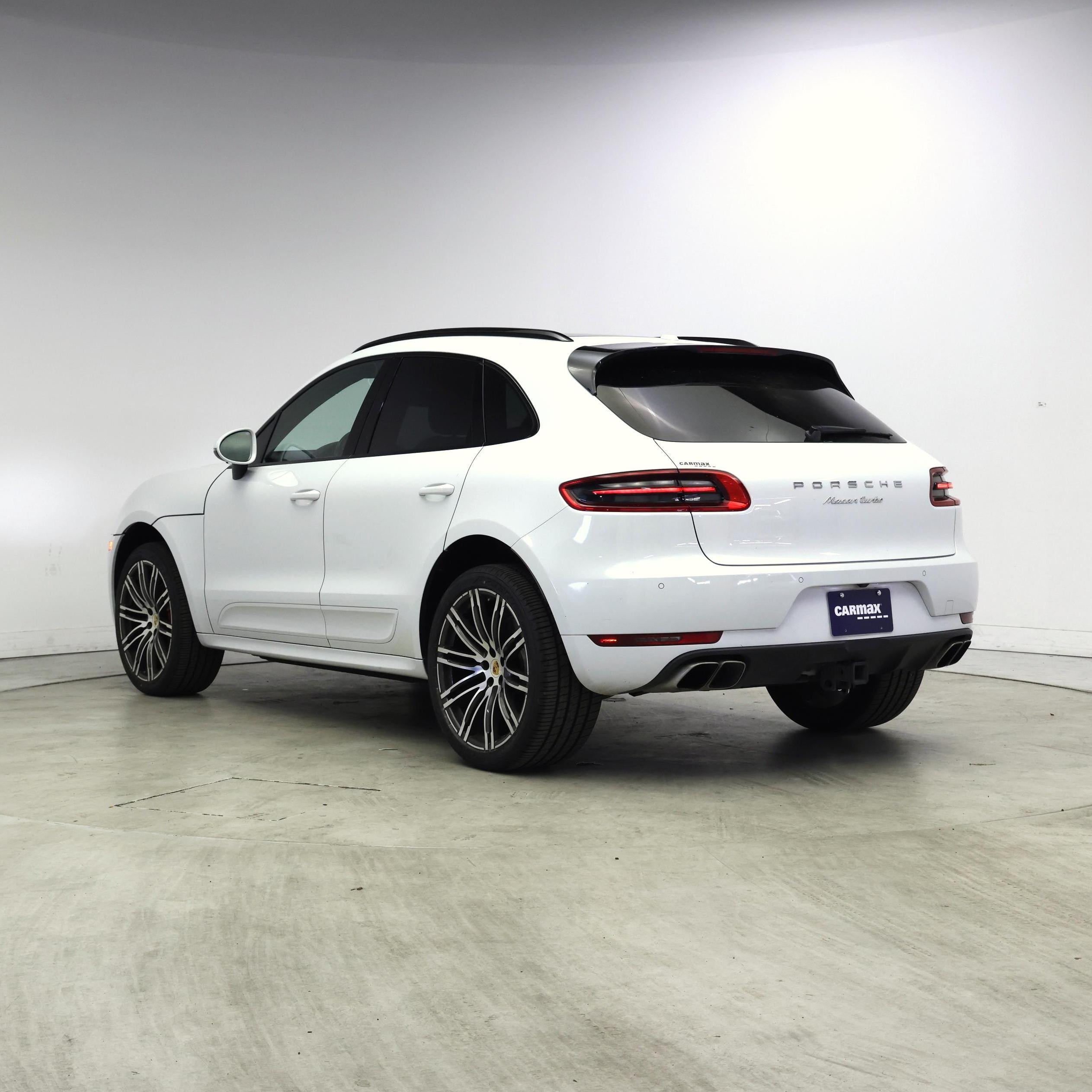 Thumbnail: 2018 Porsche Macan - 2