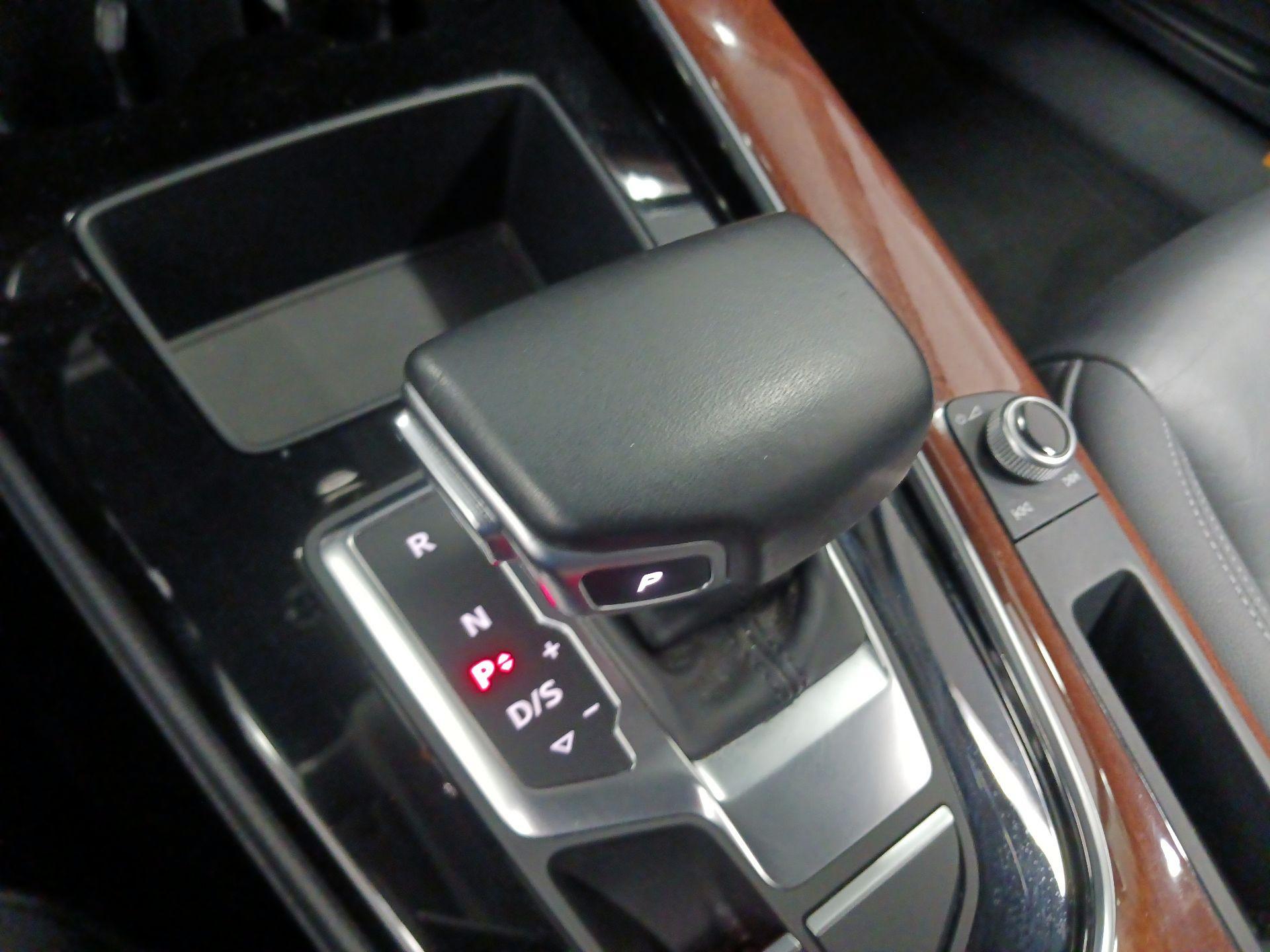 Thumbnail: 2020 Audi A4 - 15