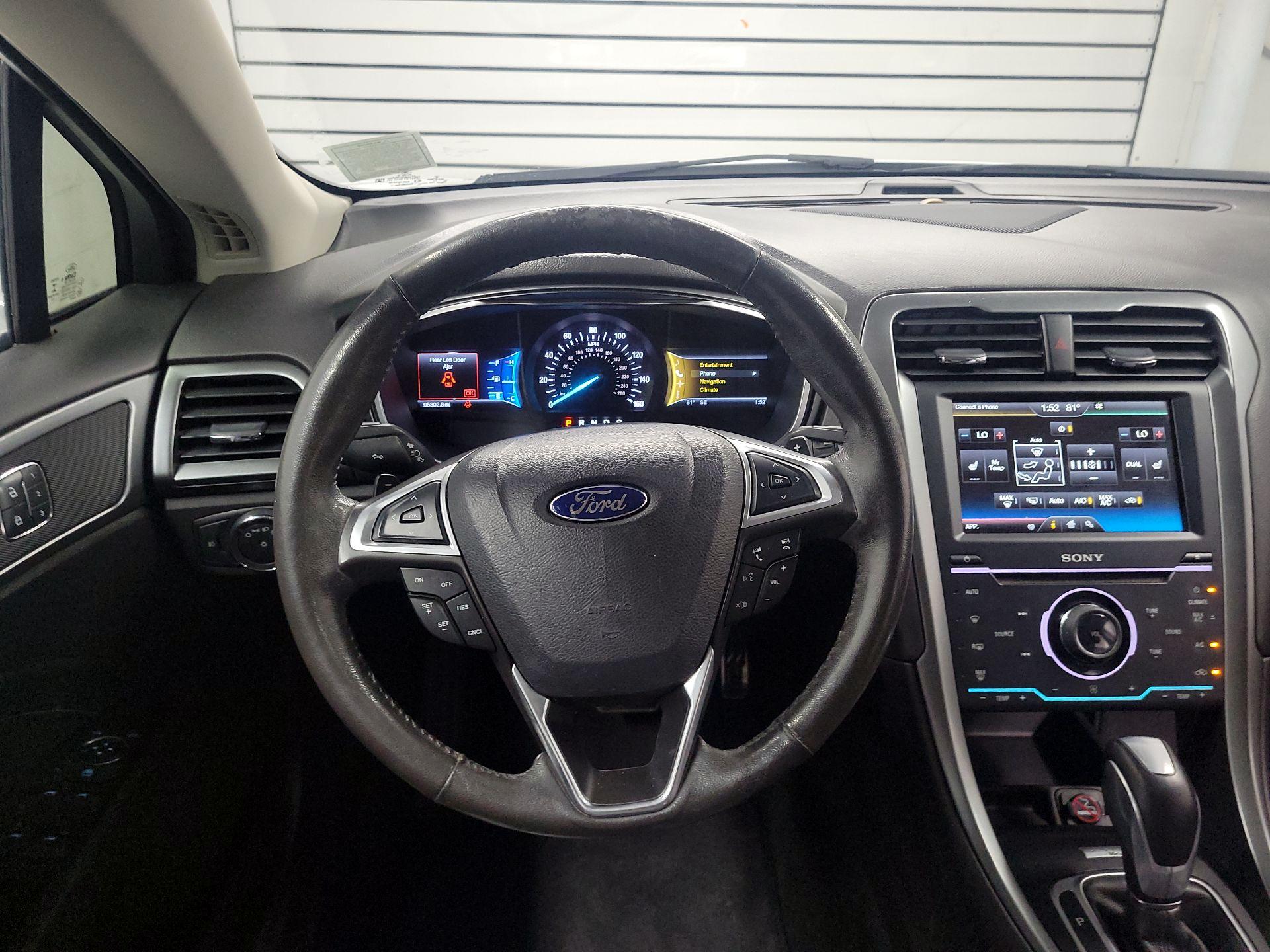 Thumbnail: 2014 Ford Fusion - 10