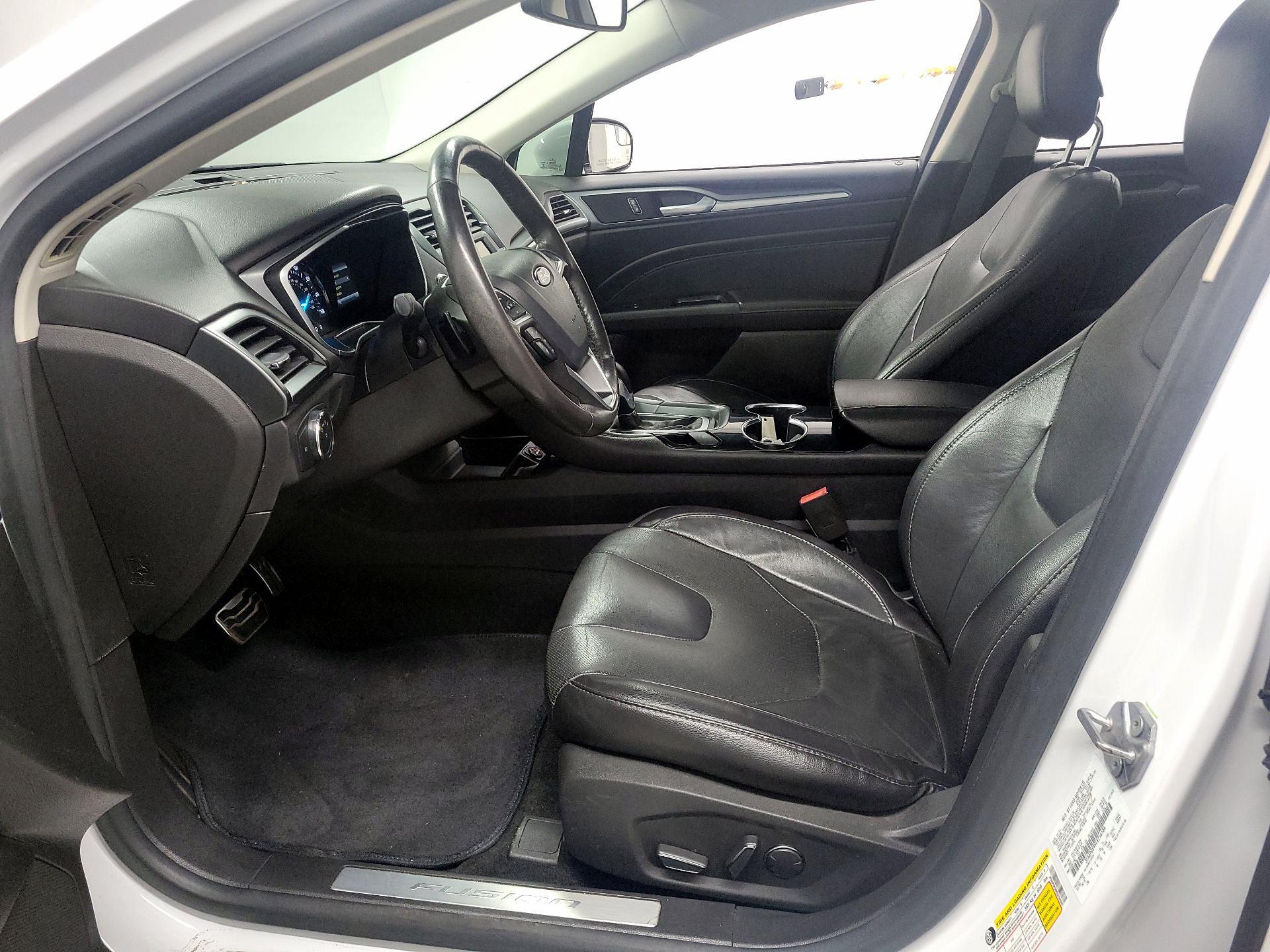 Thumbnail: 2014 Ford Fusion - 11
