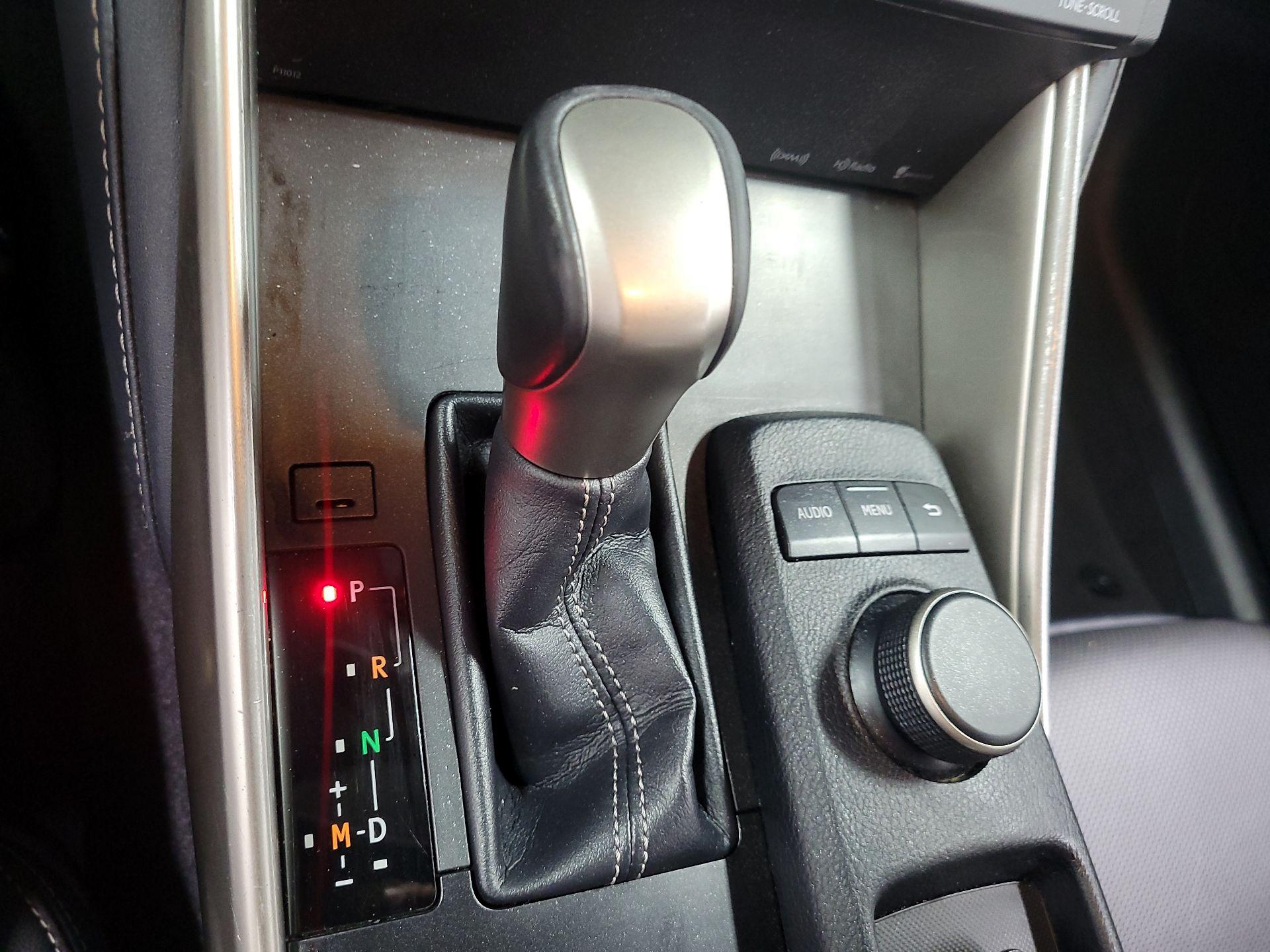 Thumbnail: 2016 Lexus IS - 16