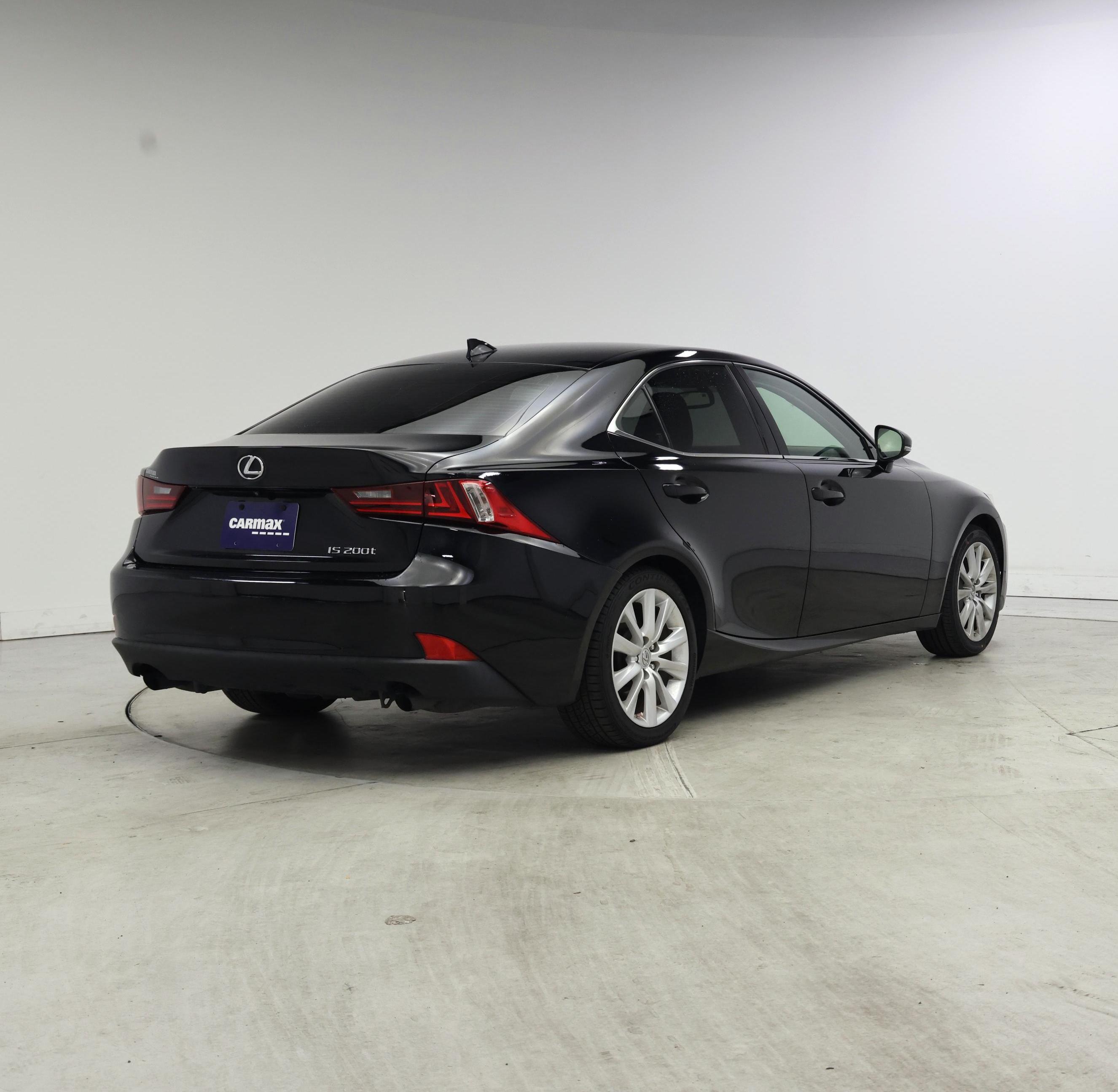 Thumbnail: 2016 Lexus IS - 8