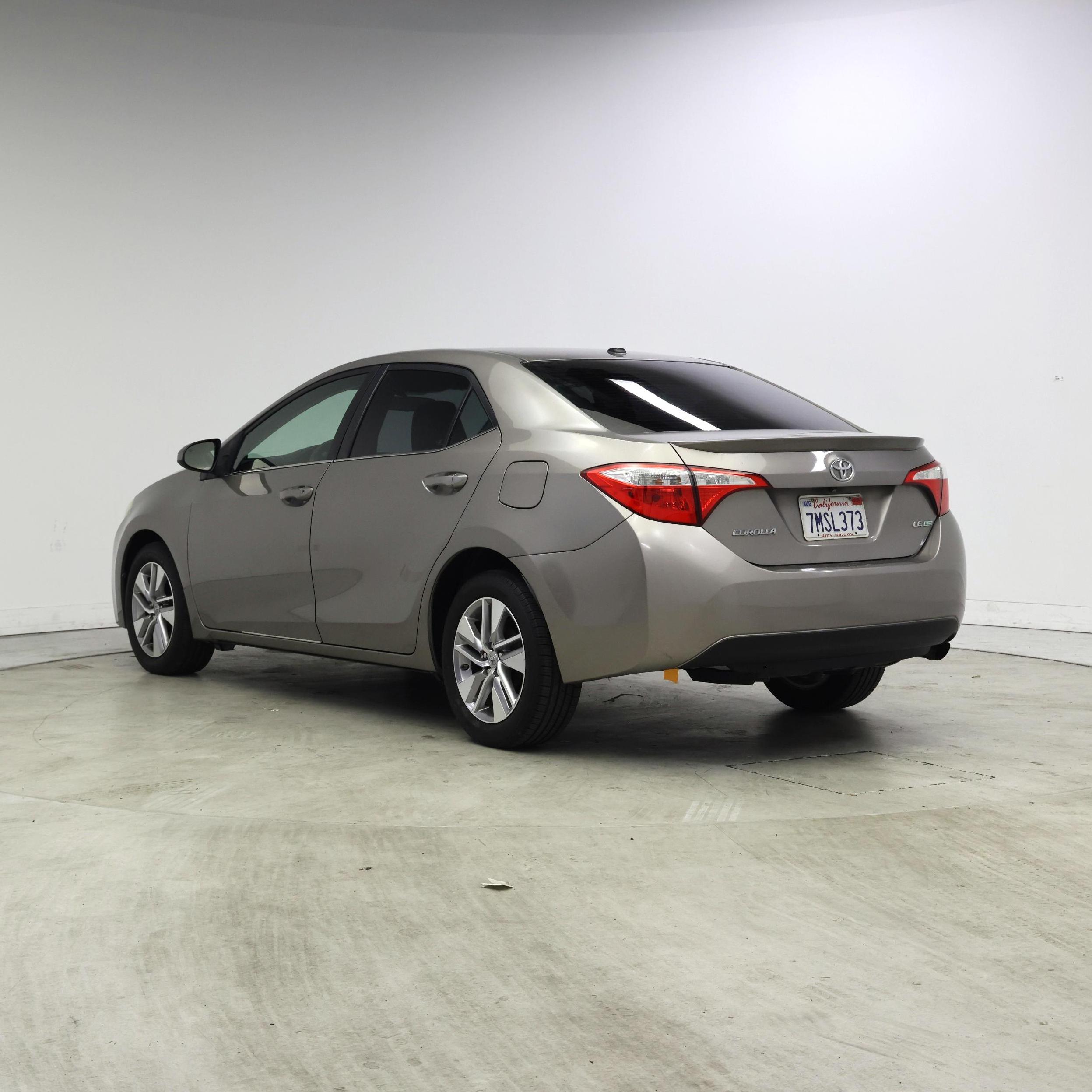 Thumbnail: 2015 Toyota Corolla - 2