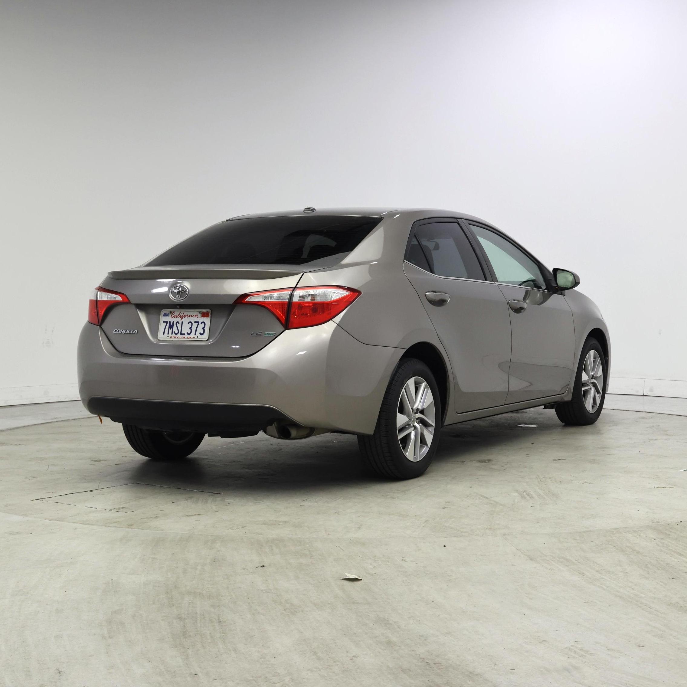 Thumbnail: 2015 Toyota Corolla - 8