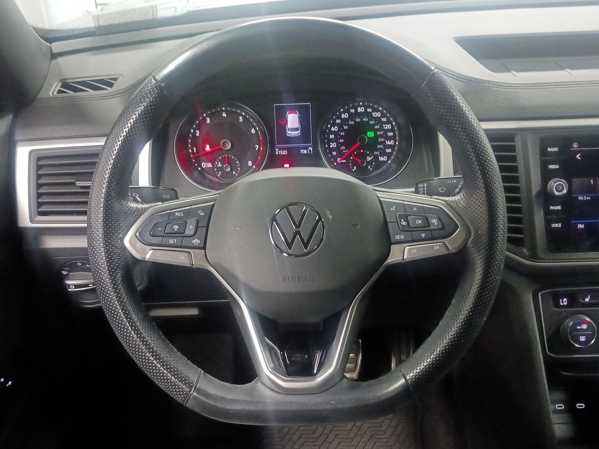 Thumbnail: 2021 Volkswagen Atlas - 10