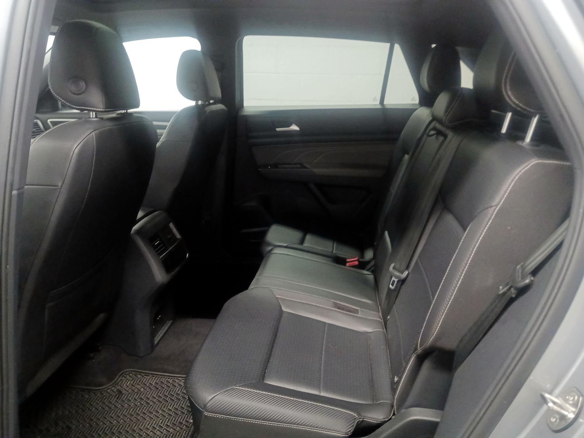 Thumbnail: 2021 Volkswagen Atlas - 20