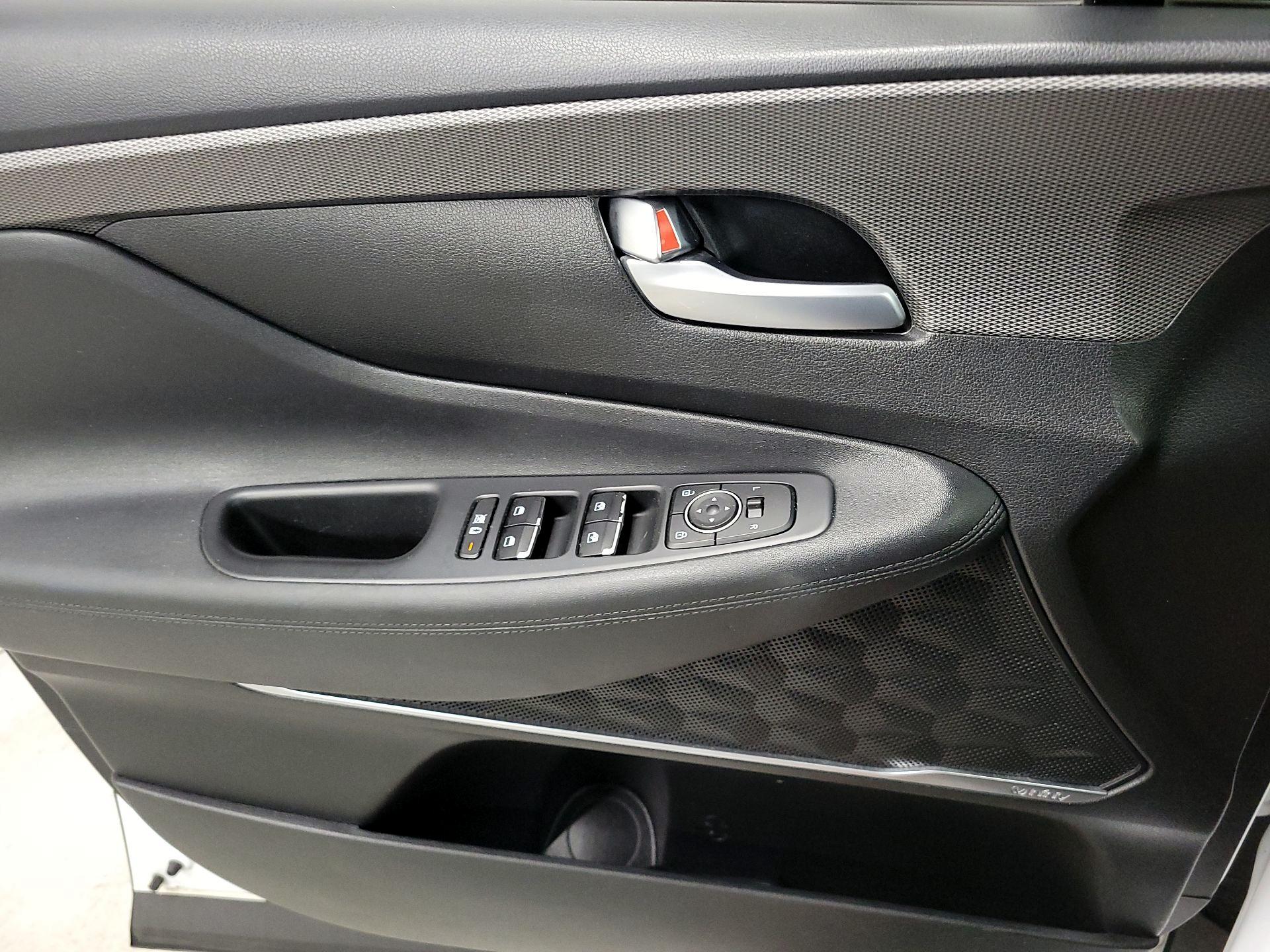 Thumbnail: 2019 Hyundai Santa Fe - 12