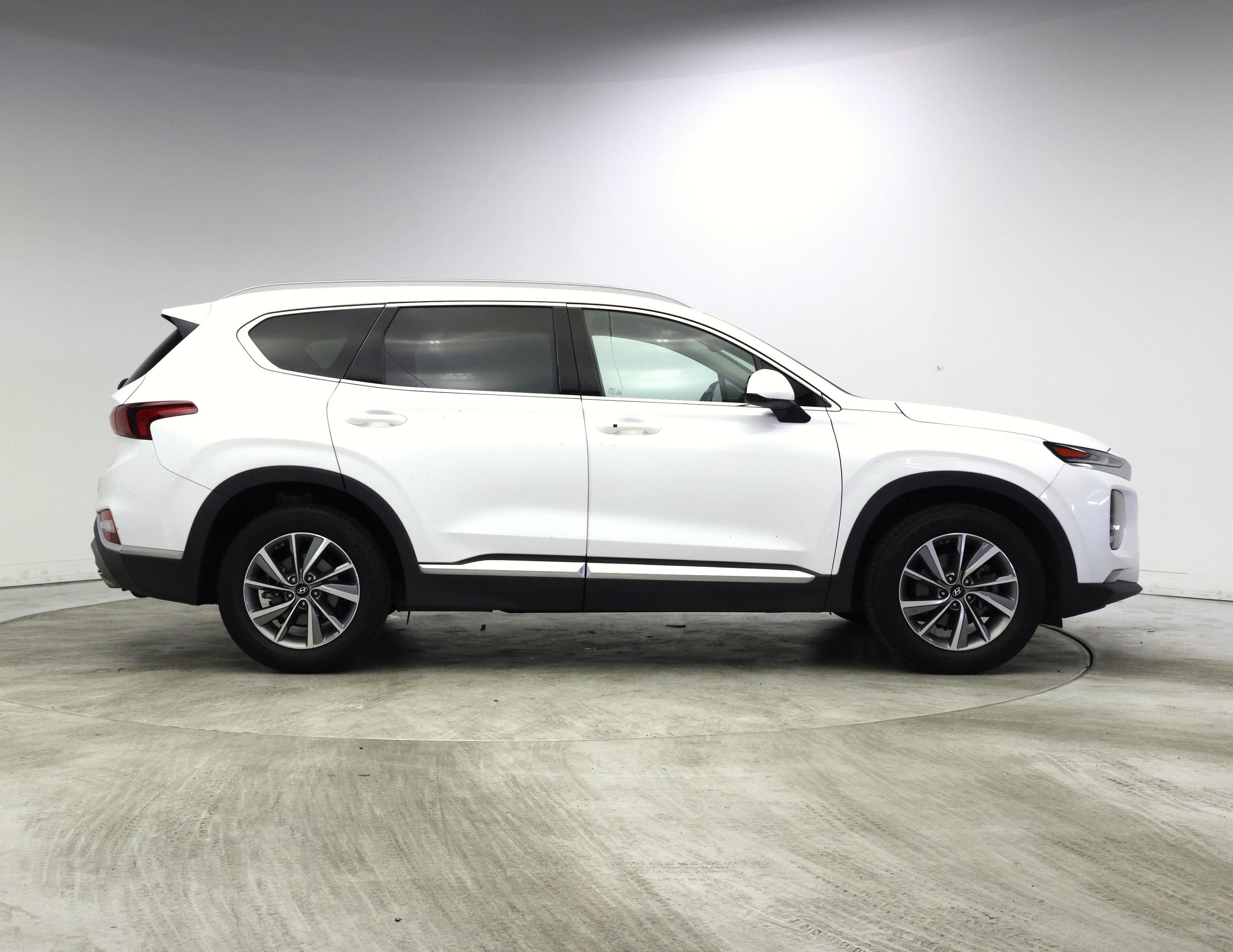 Thumbnail: 2019 Hyundai Santa Fe - 7