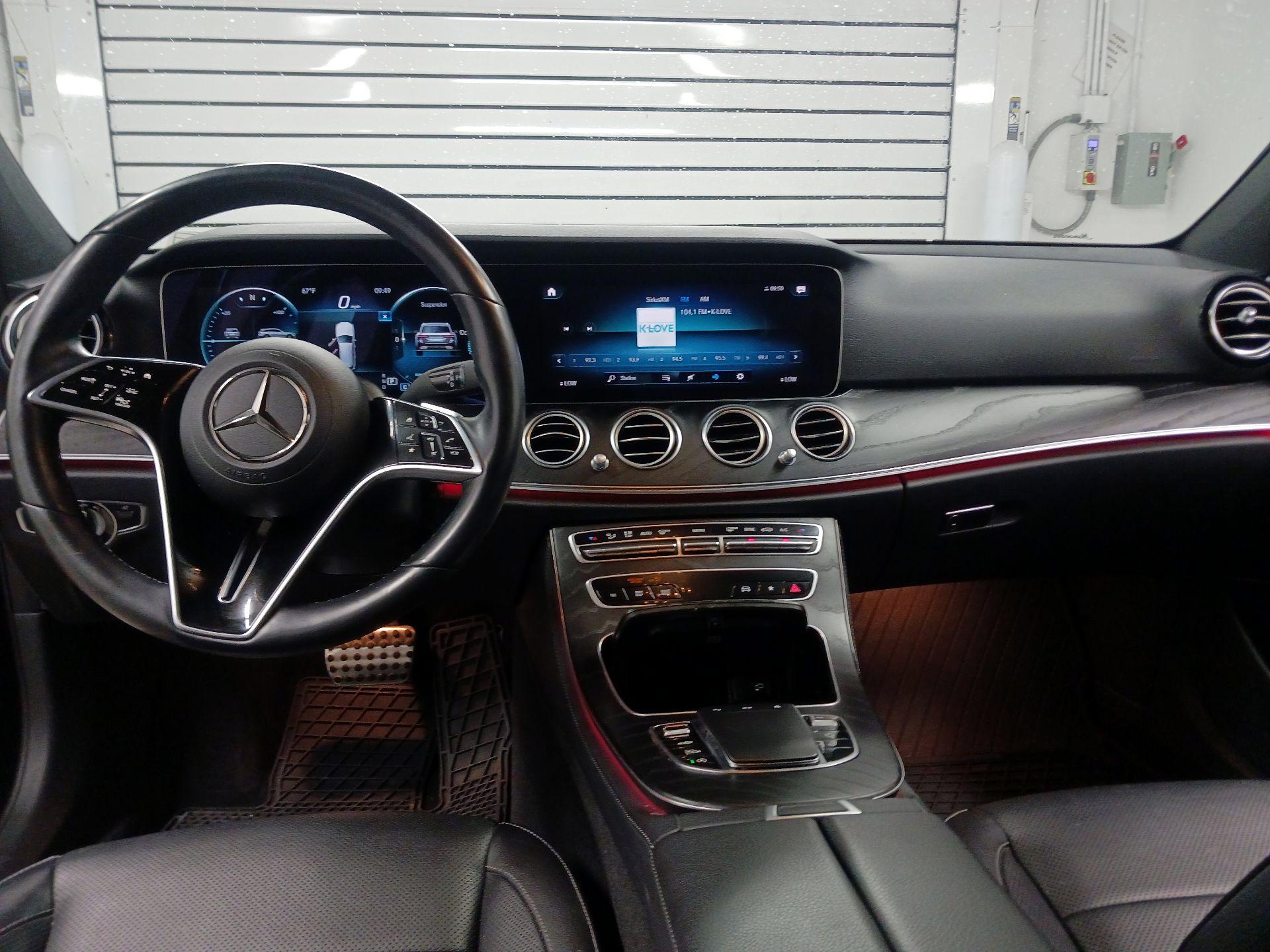 Thumbnail: 2023 Mercedes-Benz E-Class - 9