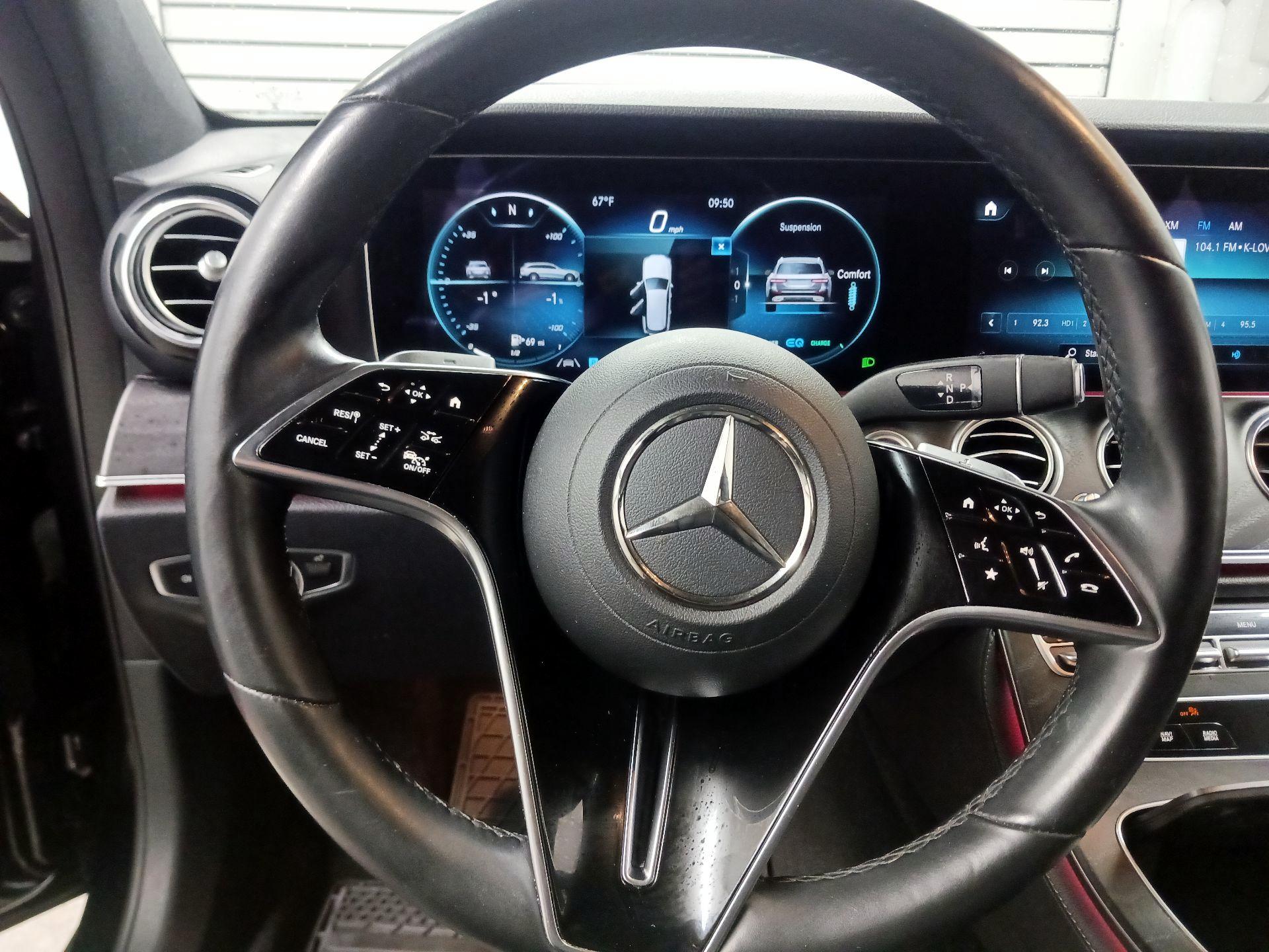 Thumbnail: 2023 Mercedes-Benz E-Class - 10
