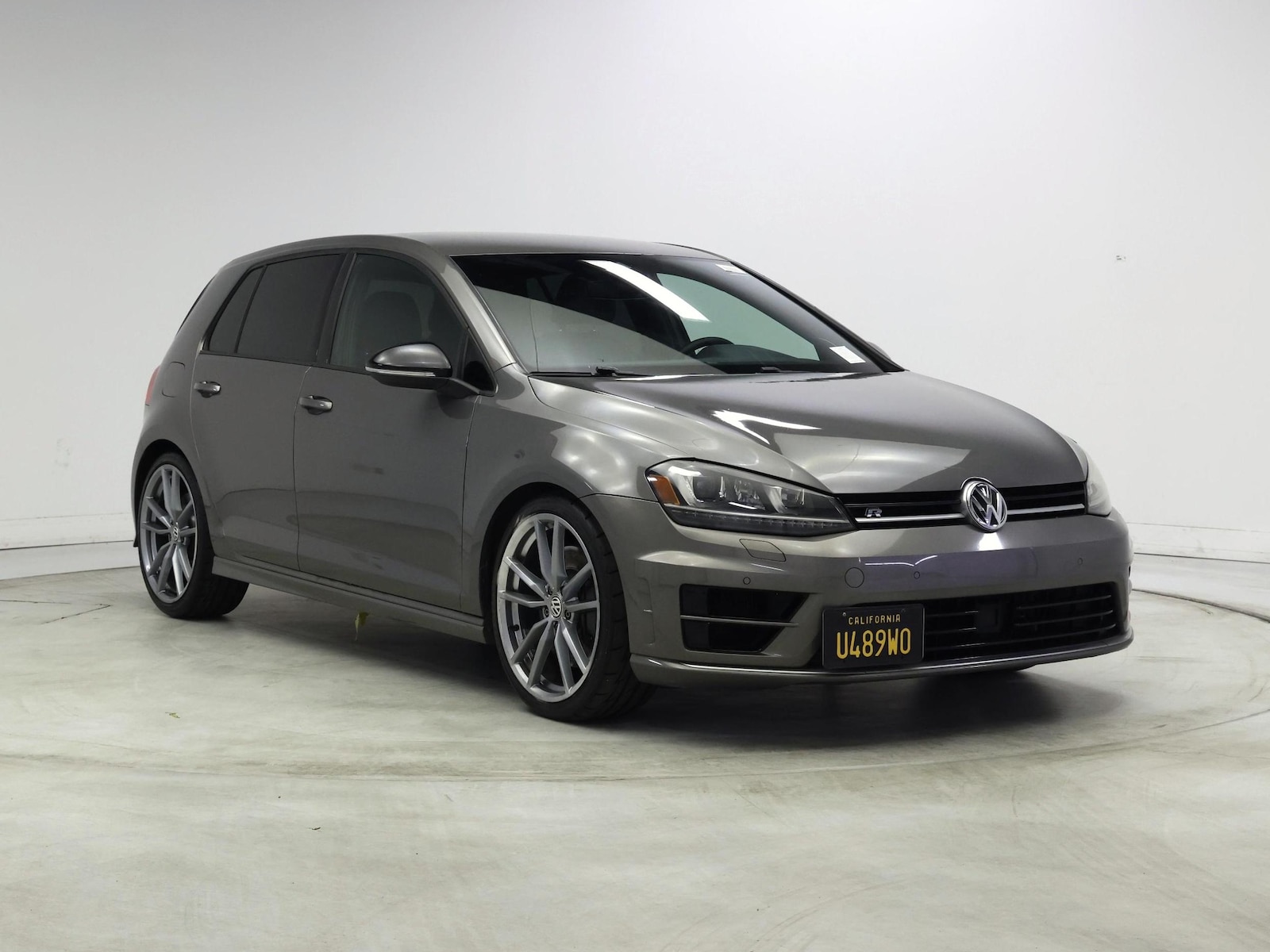 2017 Volkswagen Golf R R - Photo 2