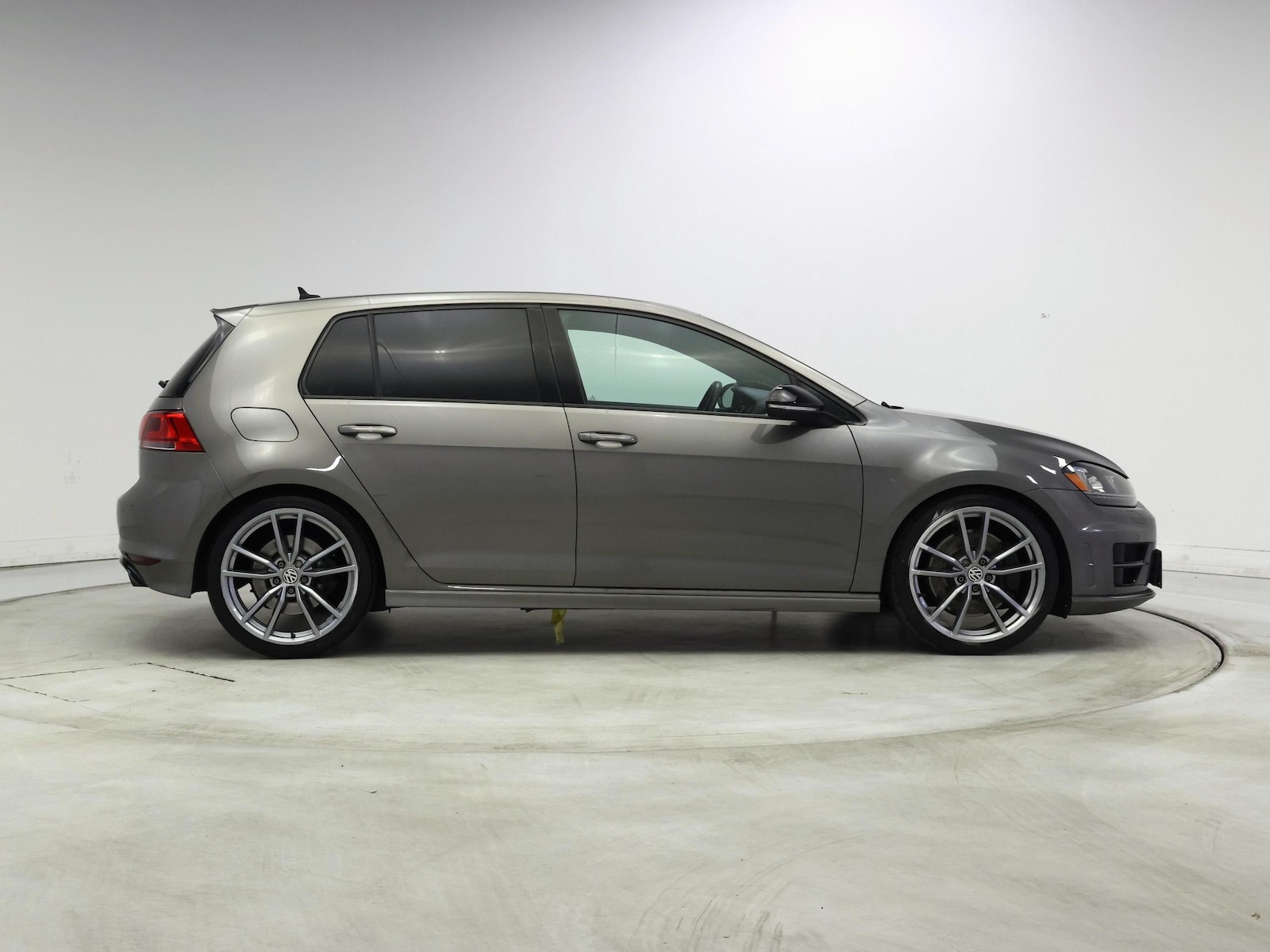 2017 Volkswagen Golf R R - Photo 8