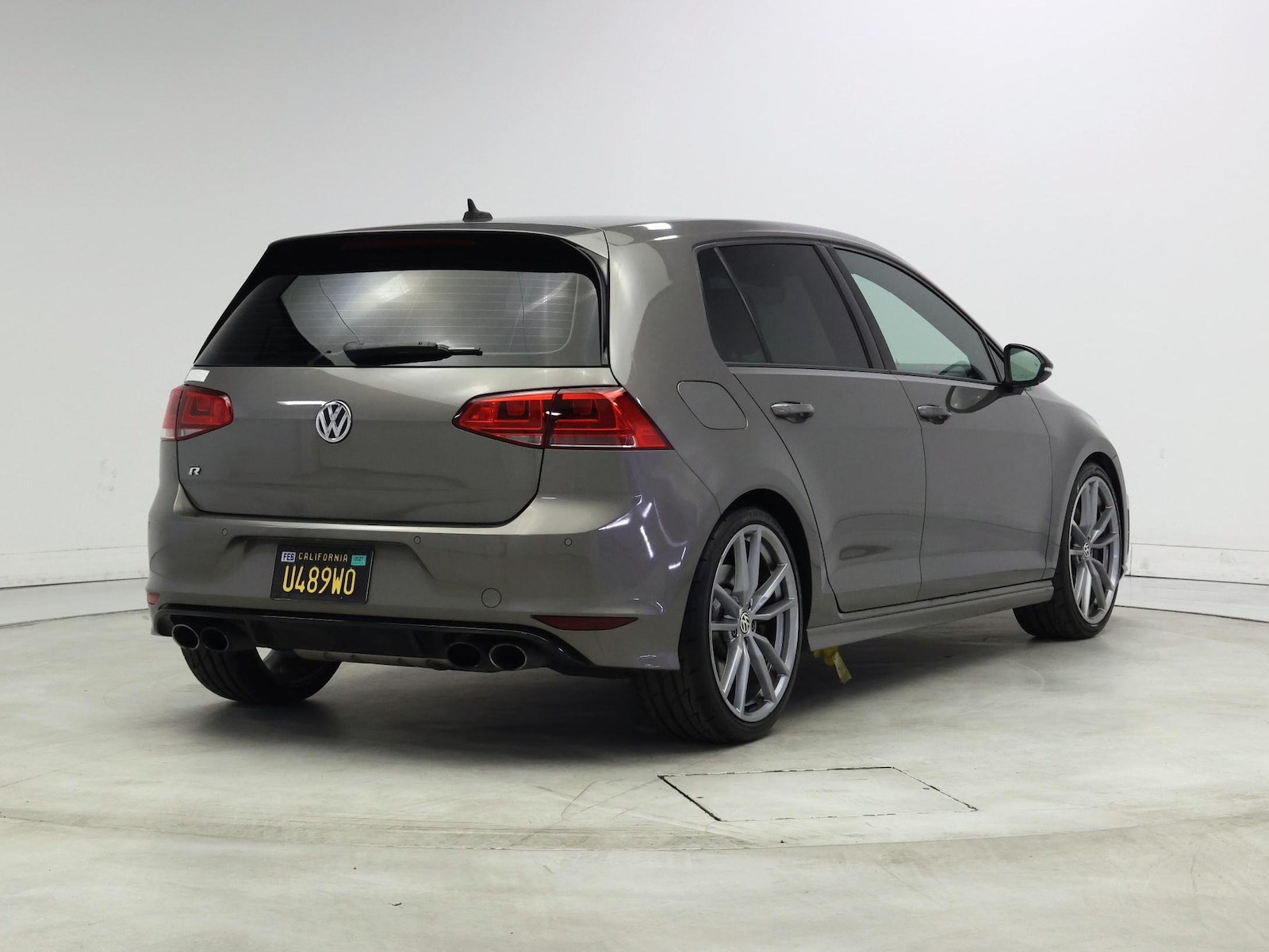 2017 Volkswagen Golf R R - Photo 9