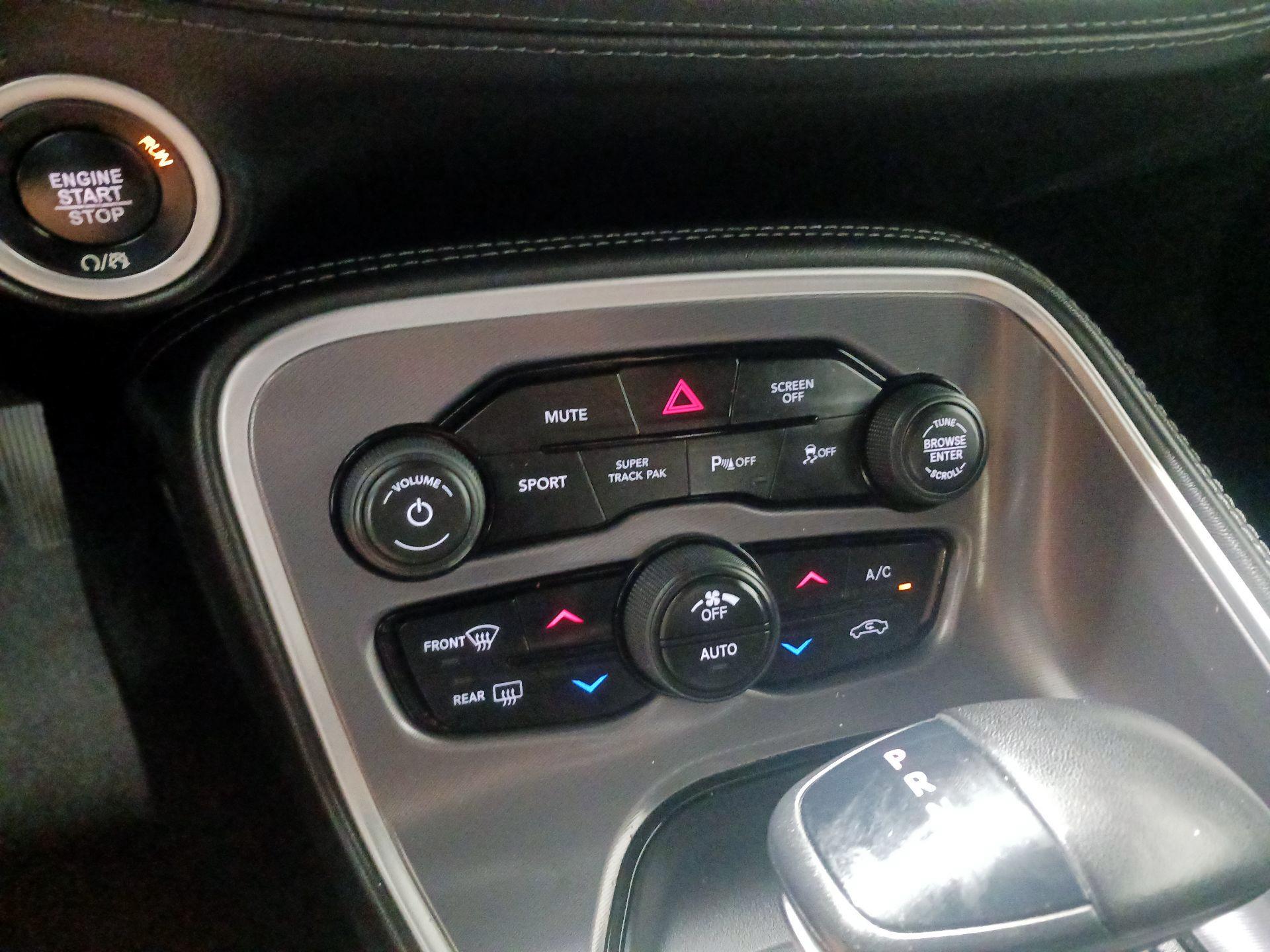 Thumbnail: 2020 Dodge Challenger - 15