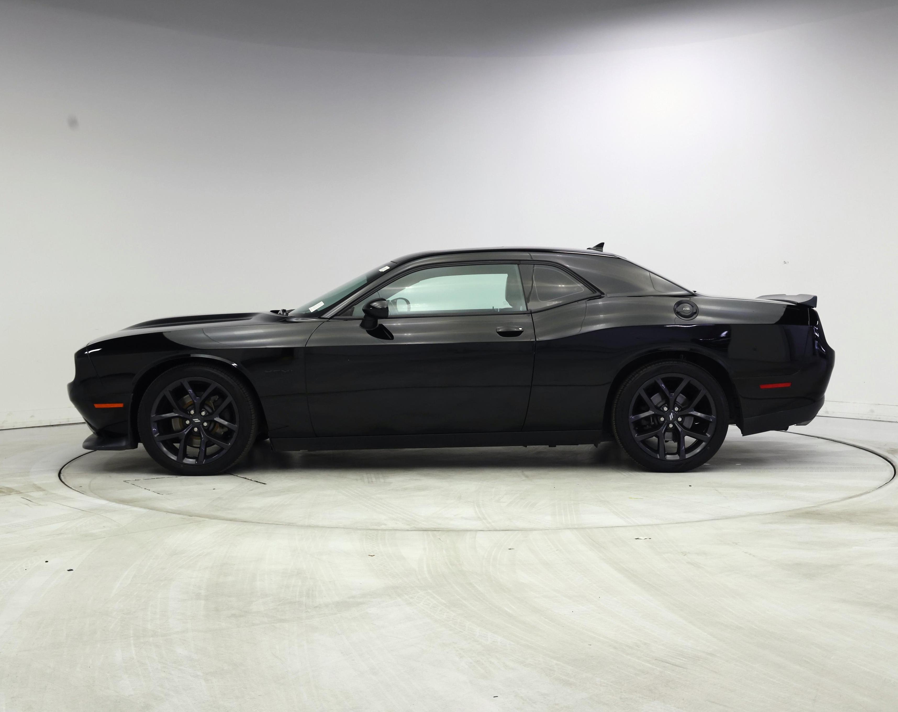 Thumbnail: 2020 Dodge Challenger - 3